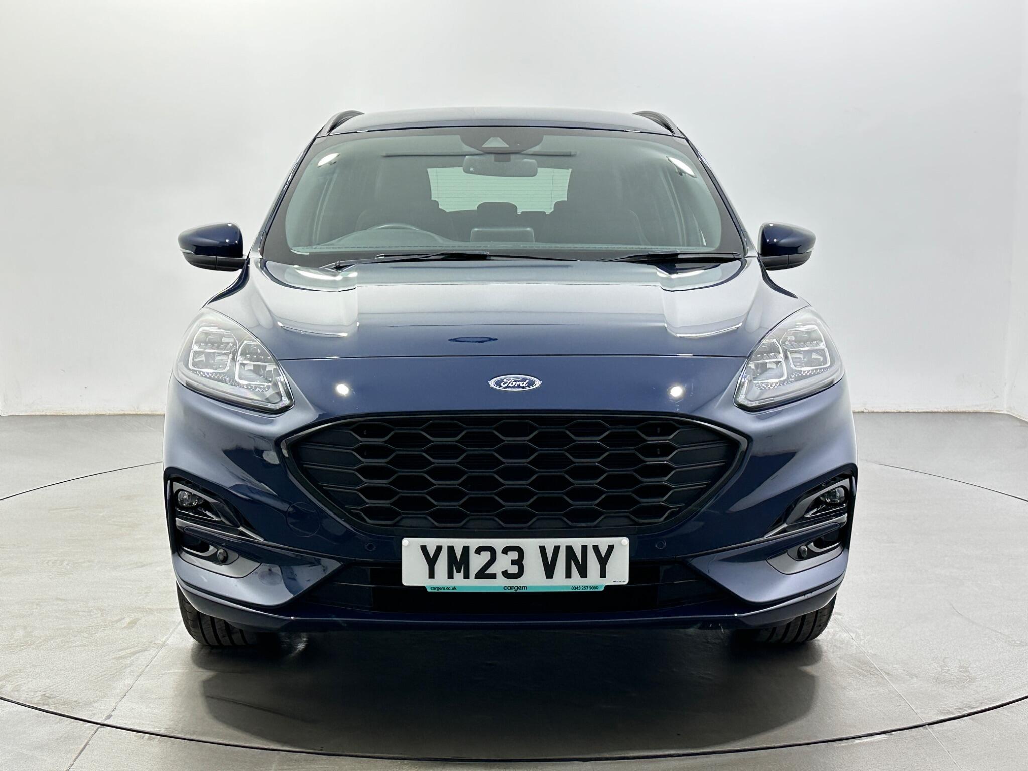 Ford Kuga view 3