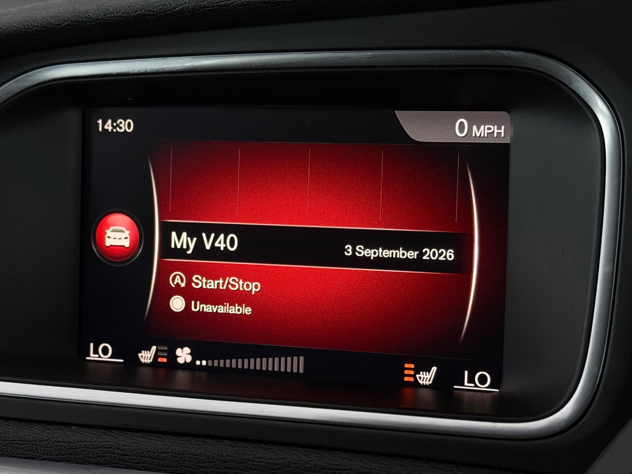 Volvo V40 Cross Country view 22
