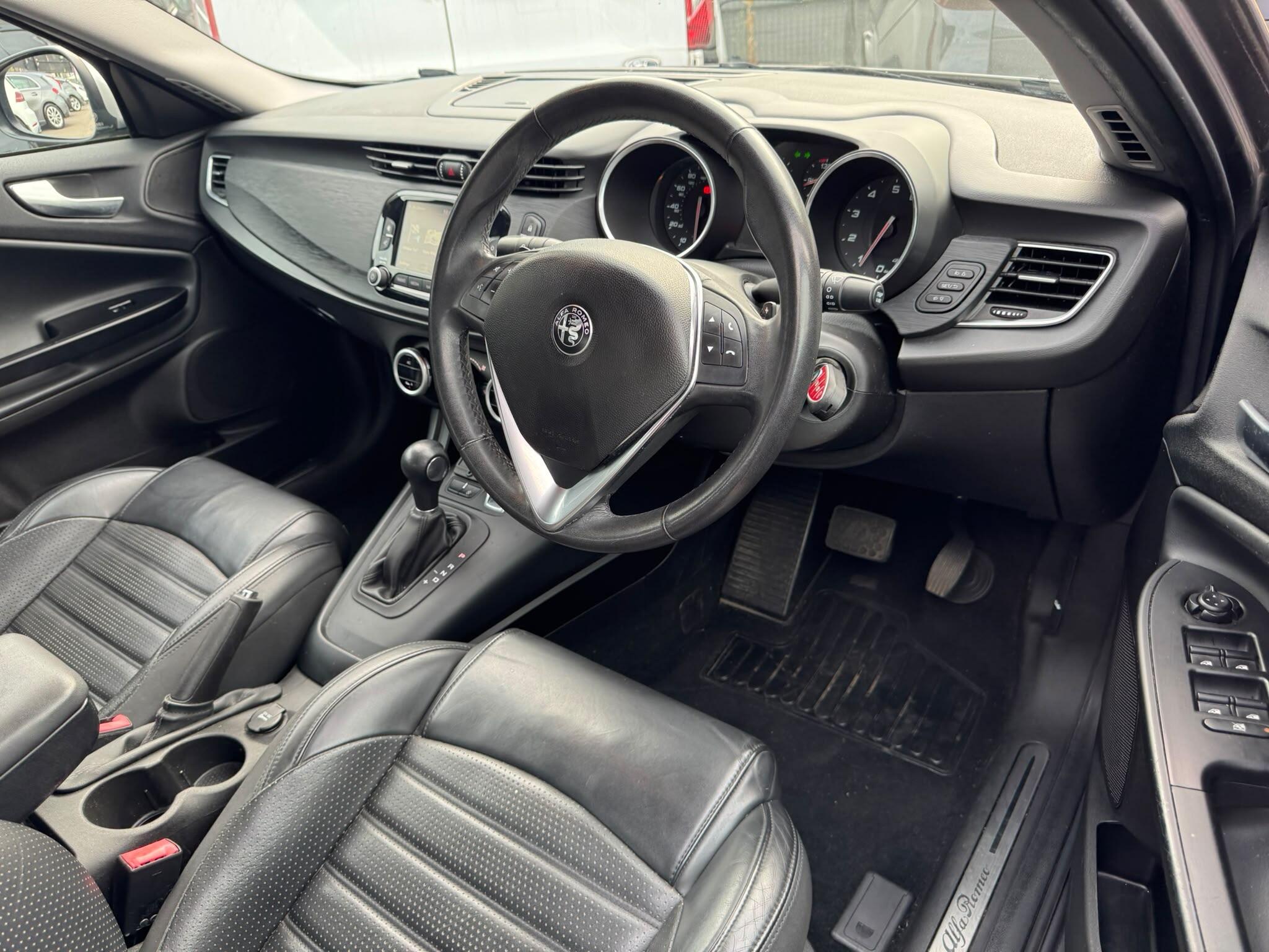 Alfa Romeo Giulietta view 45