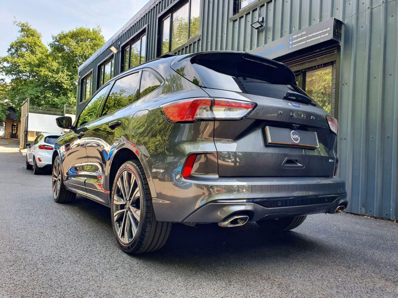 Ford Kuga view 3