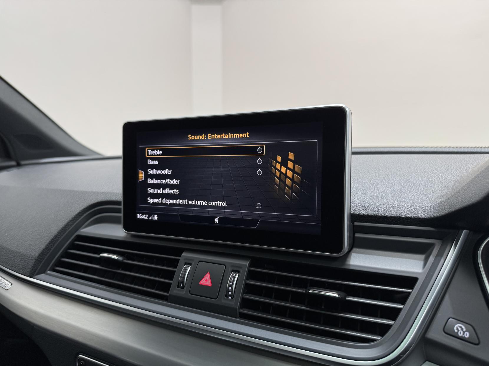 Audi Q5 view 33