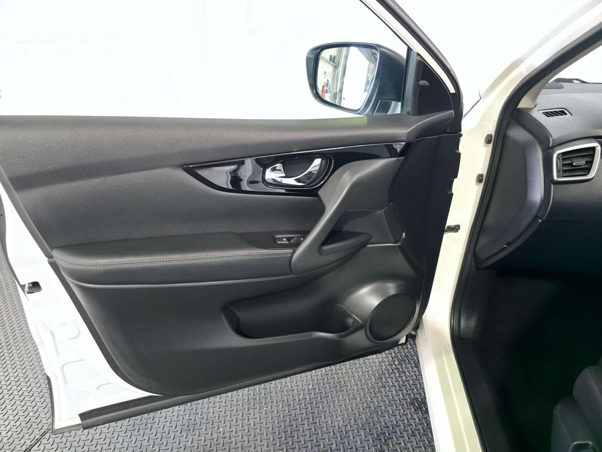 Nissan Qashqai view 60