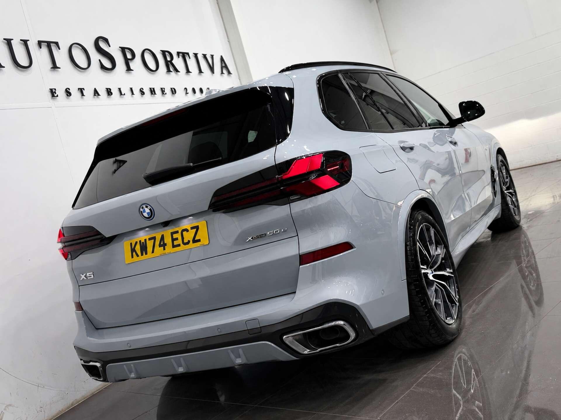 BMW X5 view 25