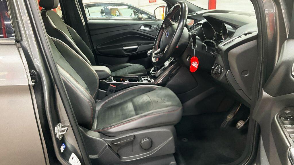 Ford Kuga view 11