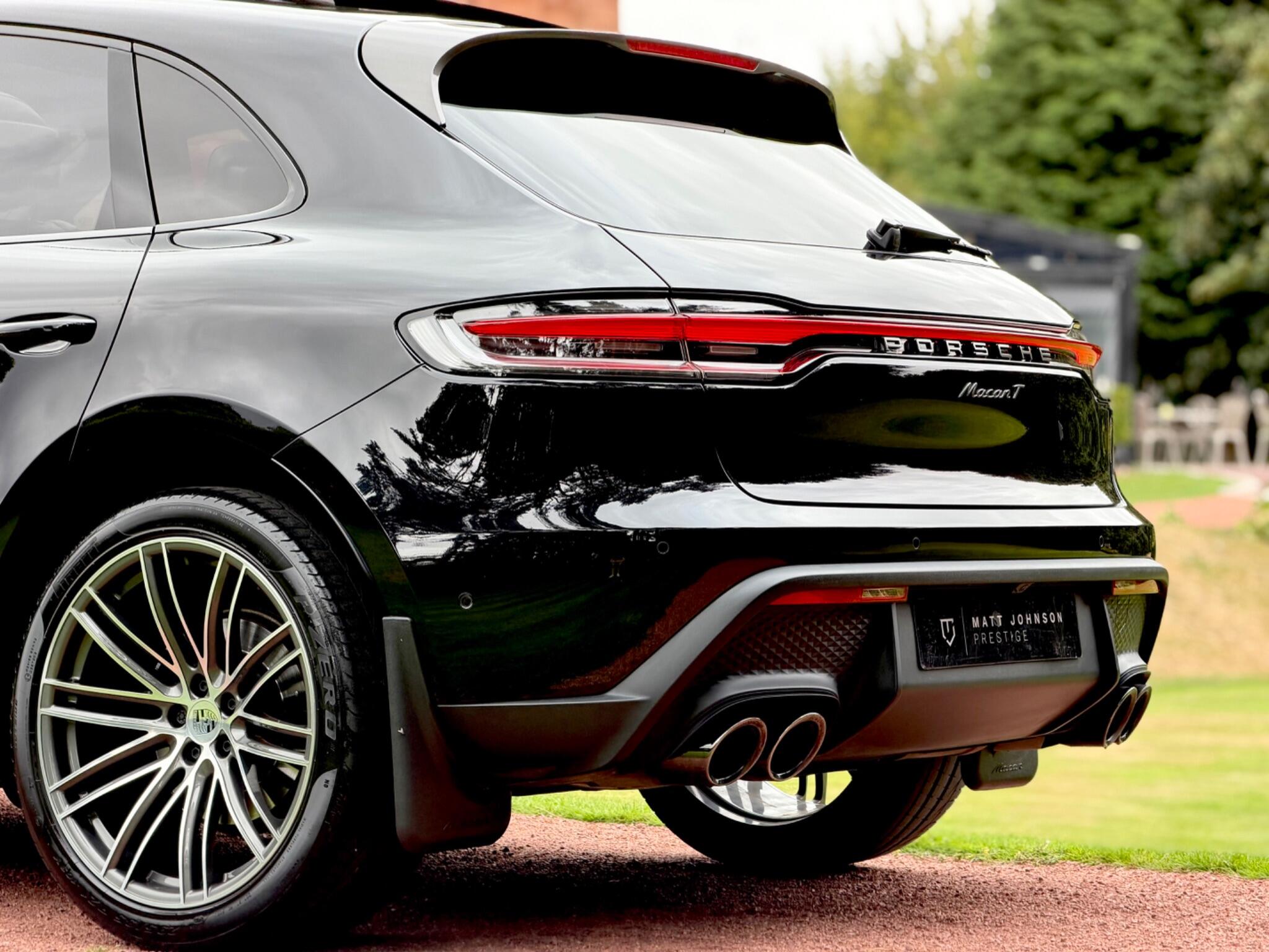 Porsche Macan view 40