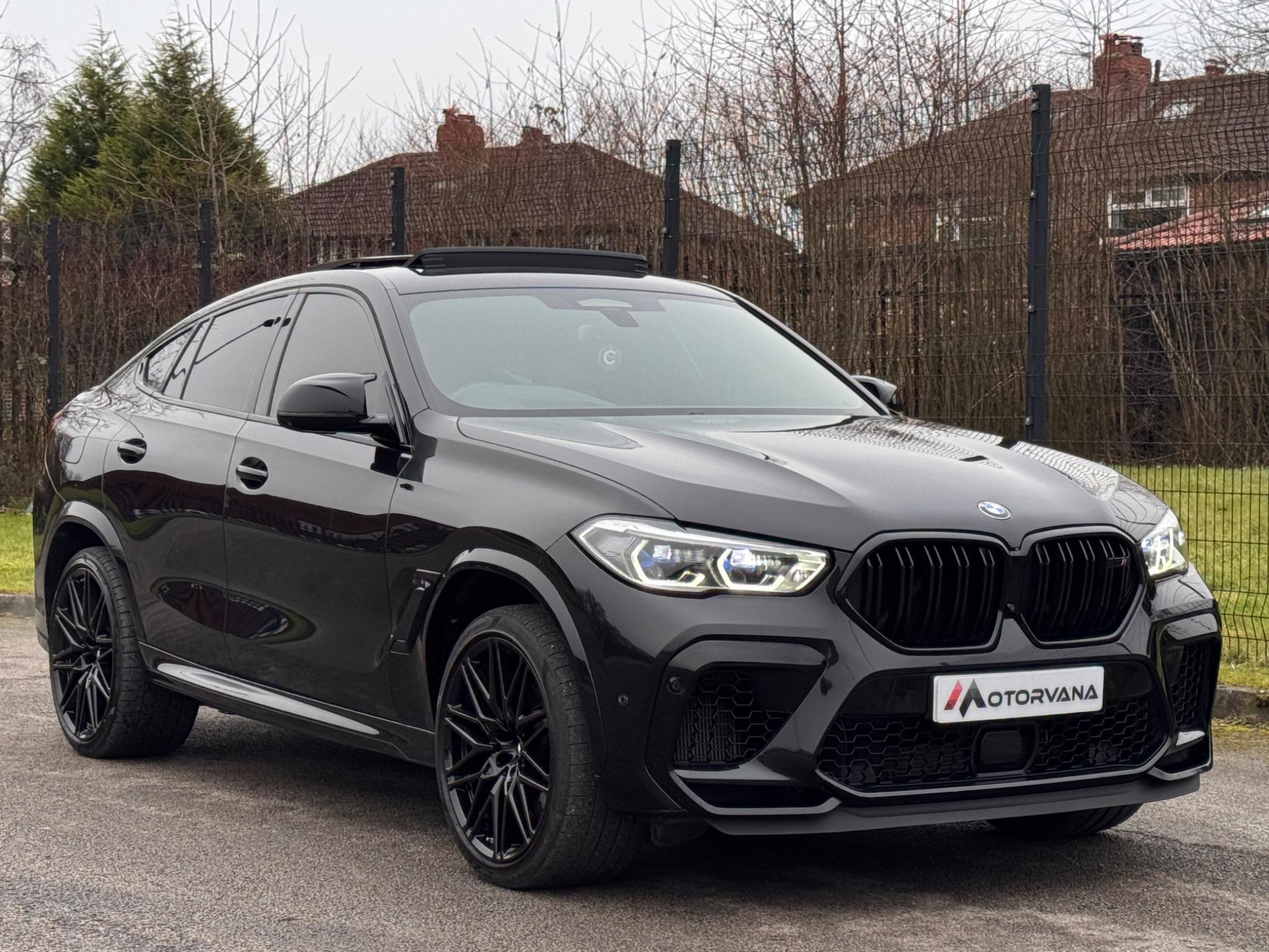 BMW X6 M view 8