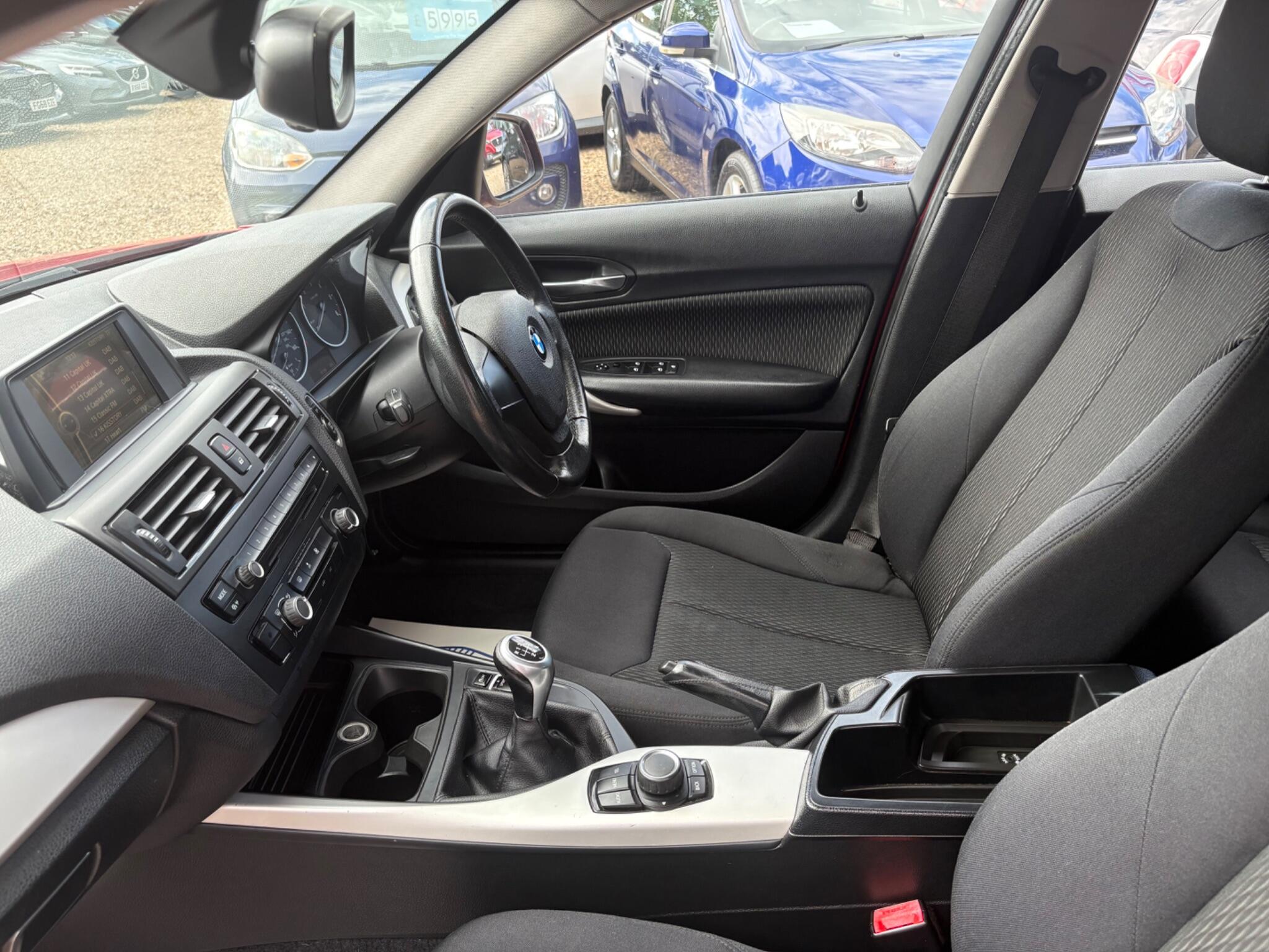 BMW 1 Series view 13
