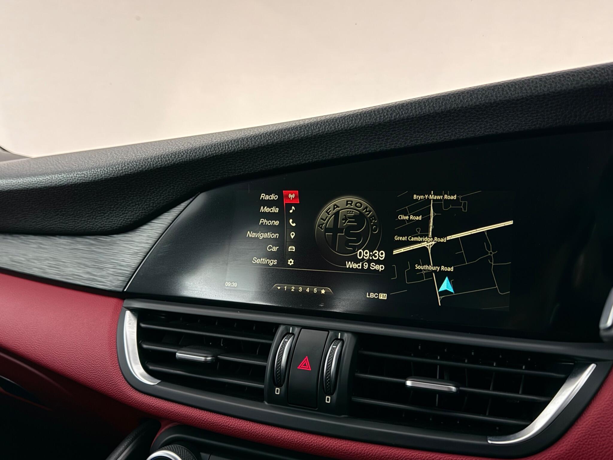 Alfa Romeo Giulia view 27