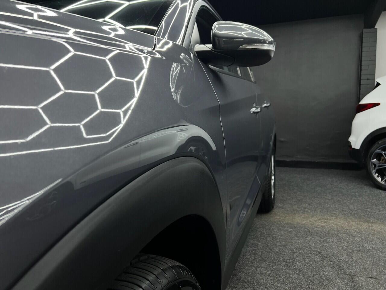 Hyundai Tucson view 24