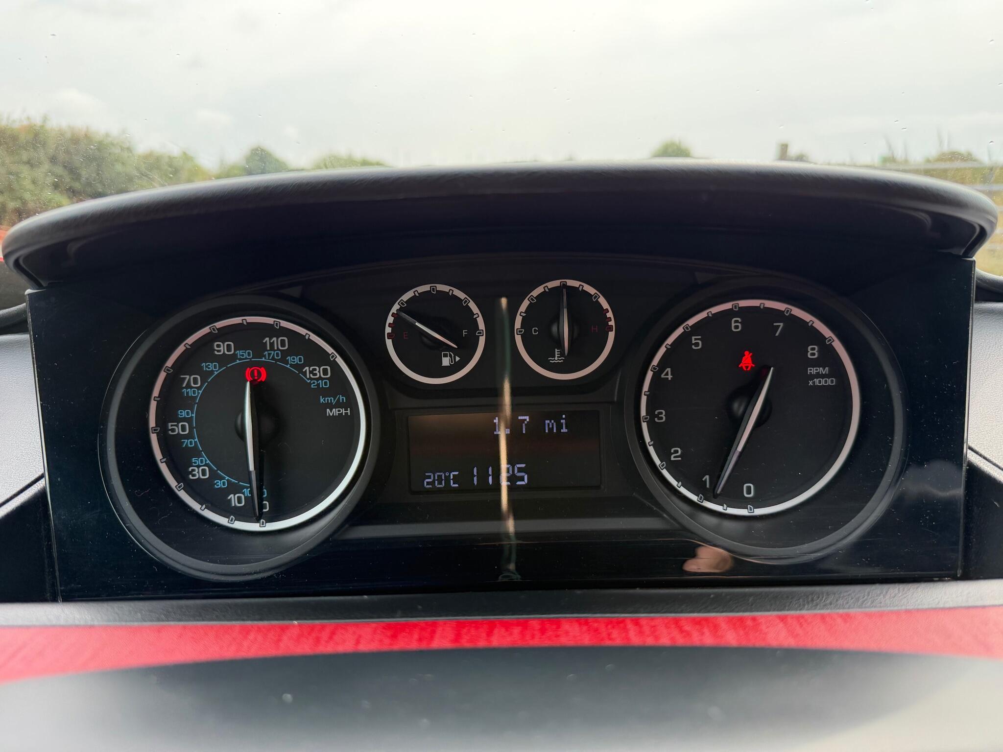 Chrysler Ypsilon view 13