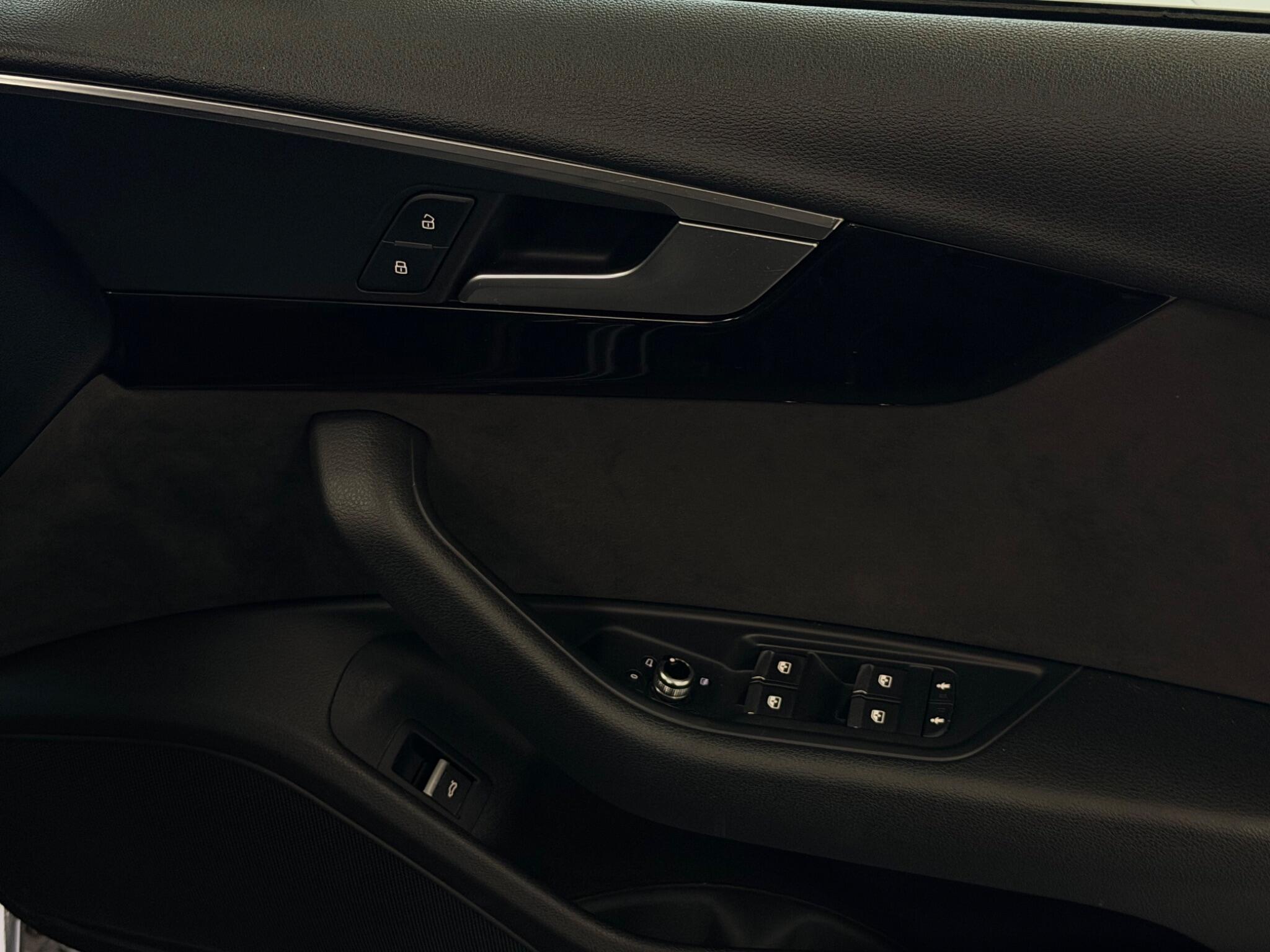 Audi A4 view 23
