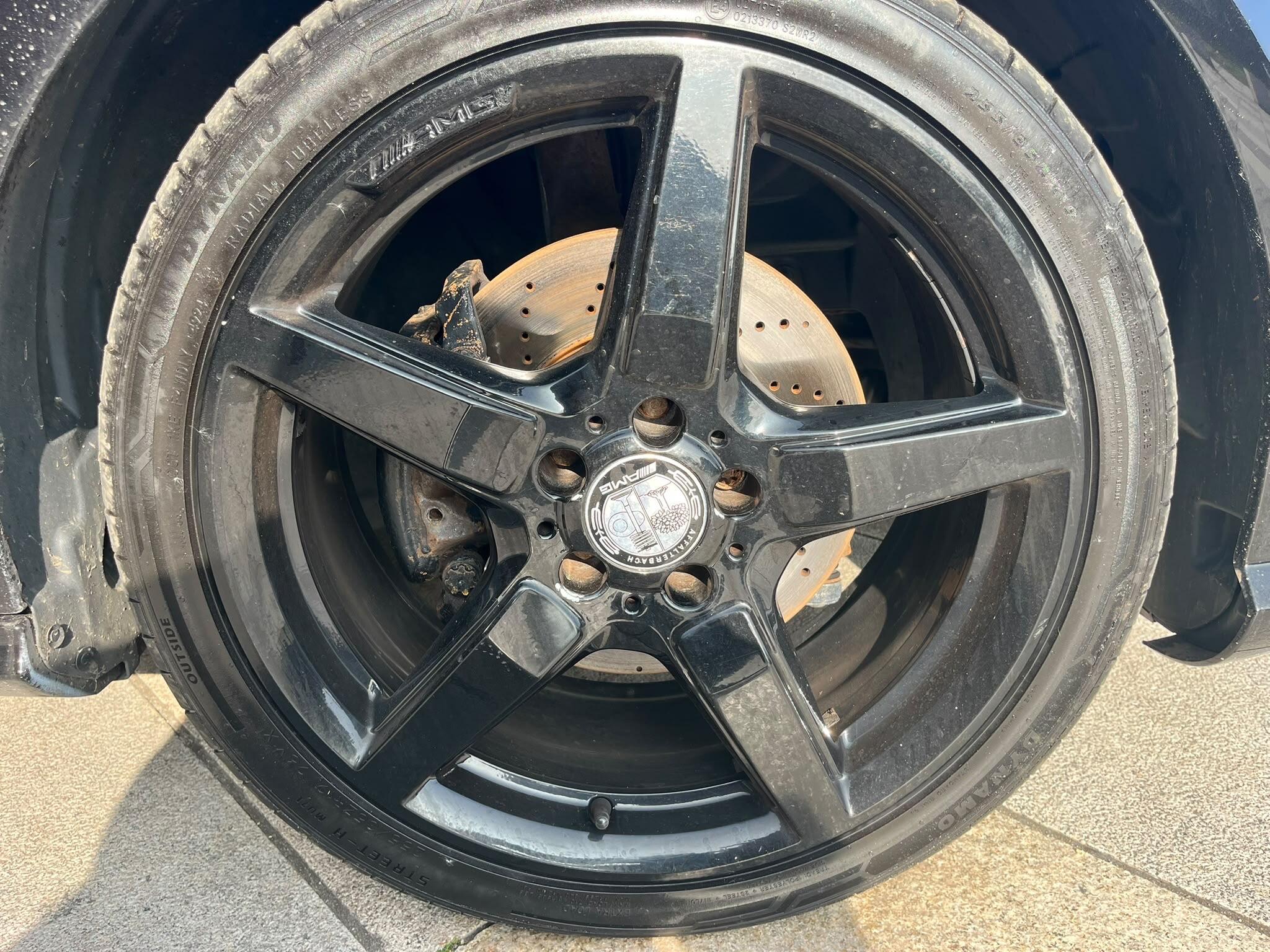 Mercedes-Benz CLS view 29