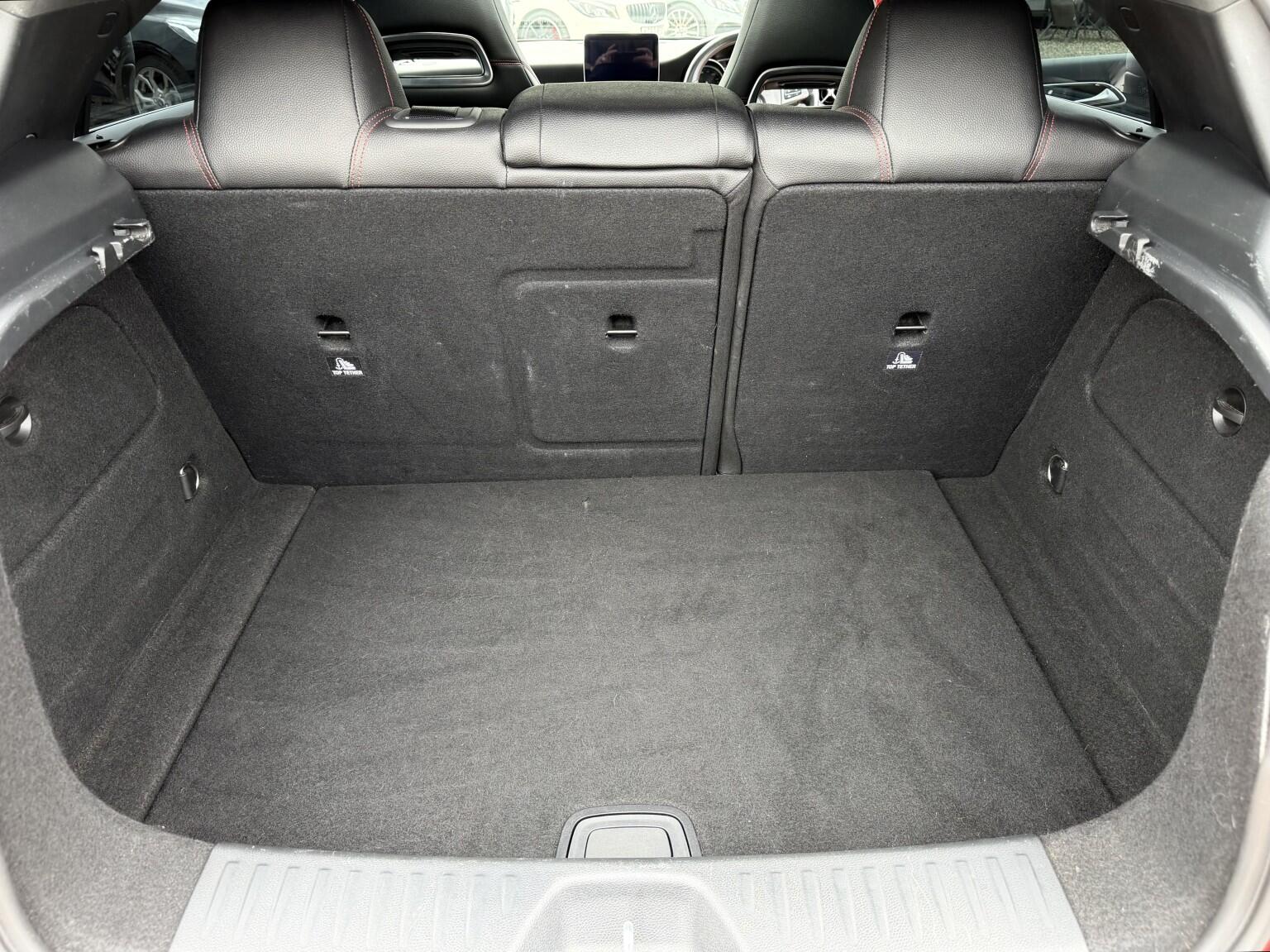 Mercedes-Benz A-Class view 32