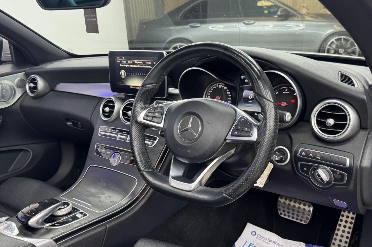 Mercedes-Benz C-Class view 3
