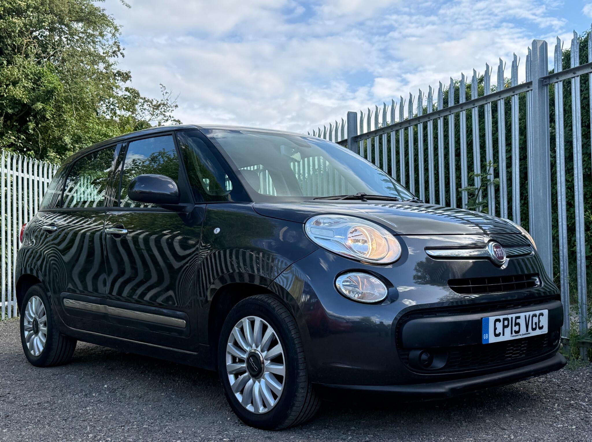 2015 Fiat 500L image 5