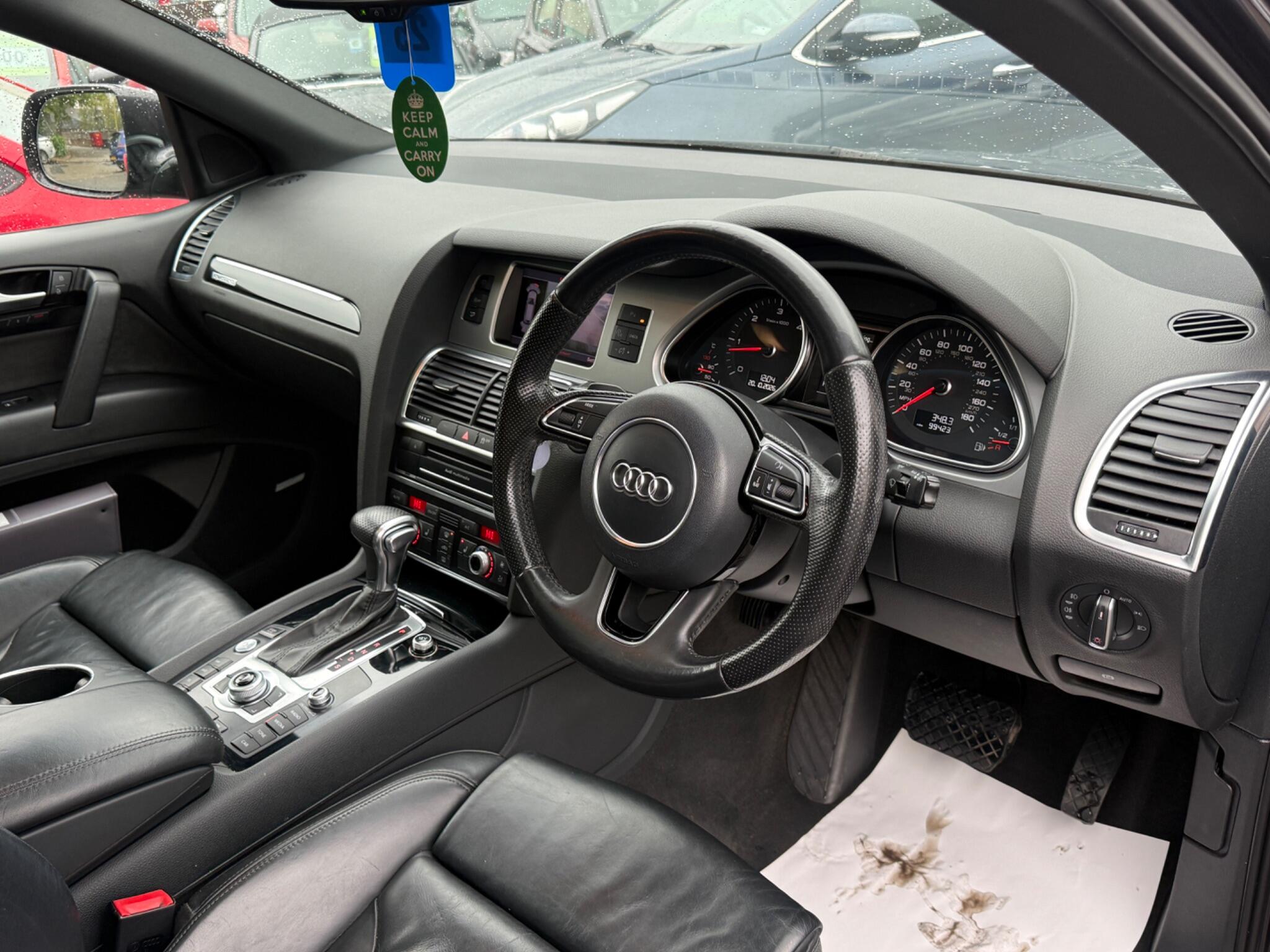 Audi Q7 - Image 32