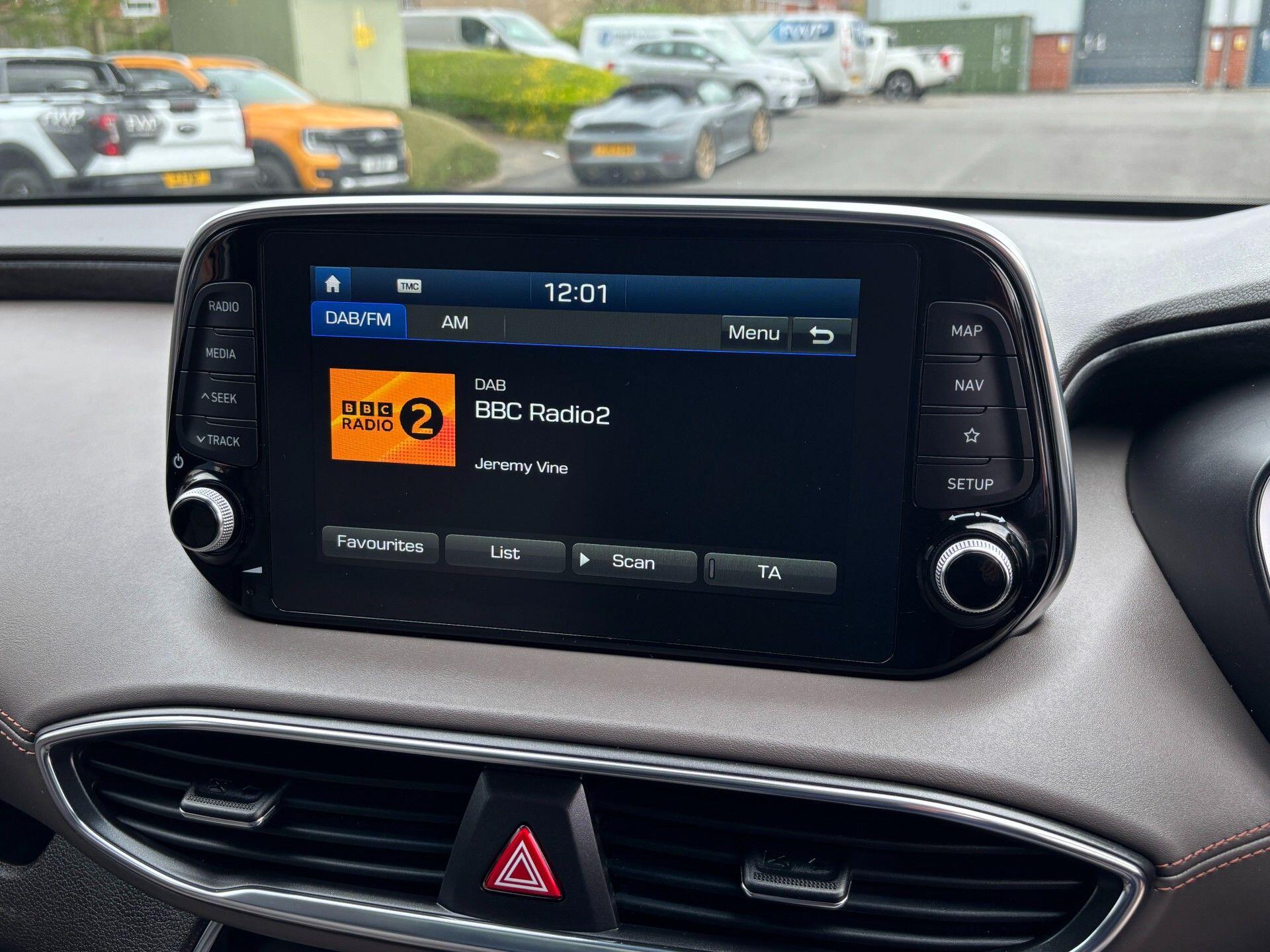 Hyundai Santa Fe view 23