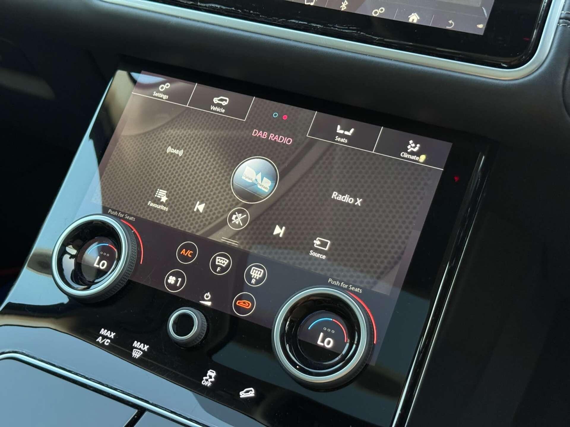 Land Rover Range Rover Velar view 58