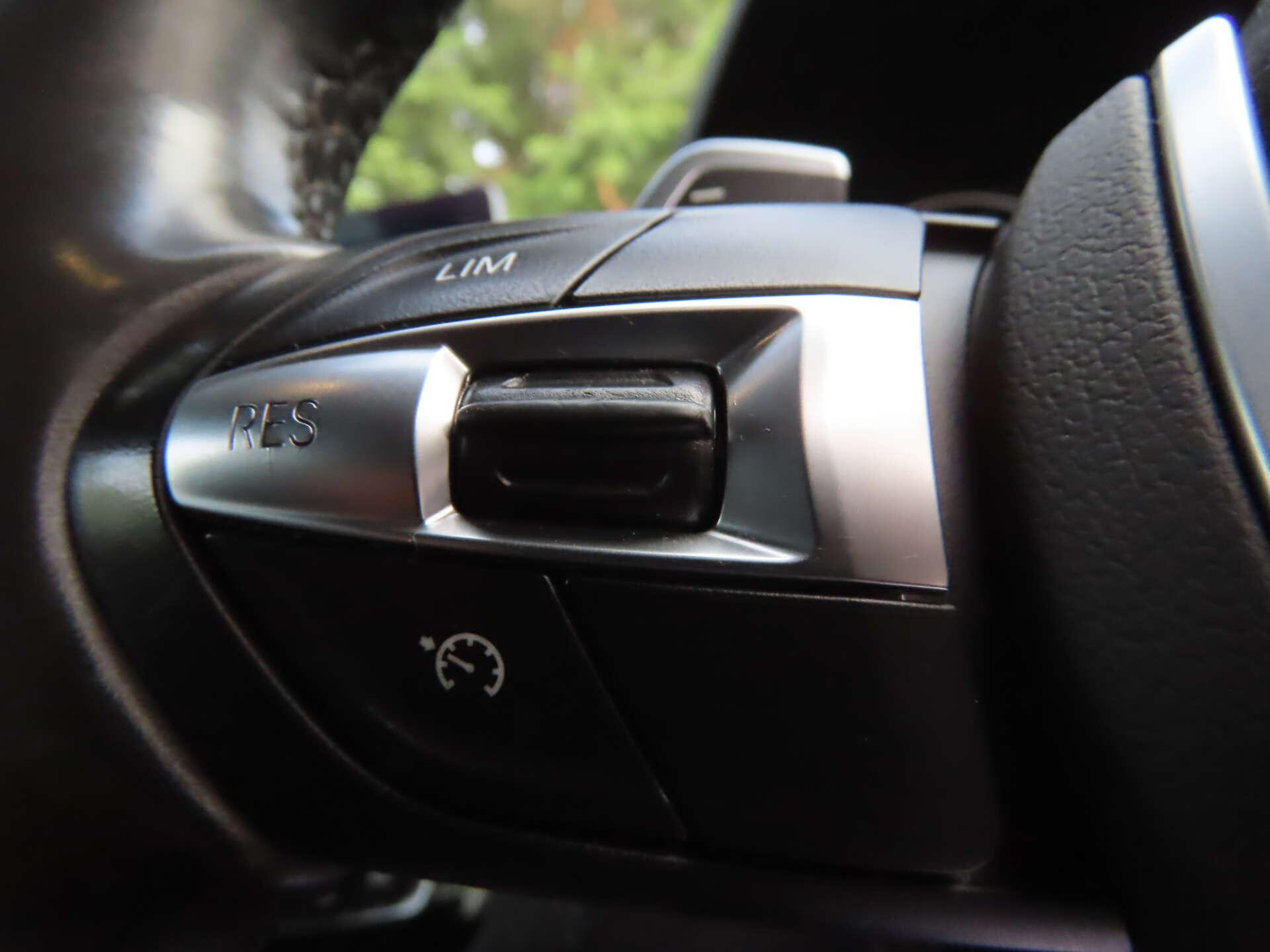 BMW 1 Series view 15