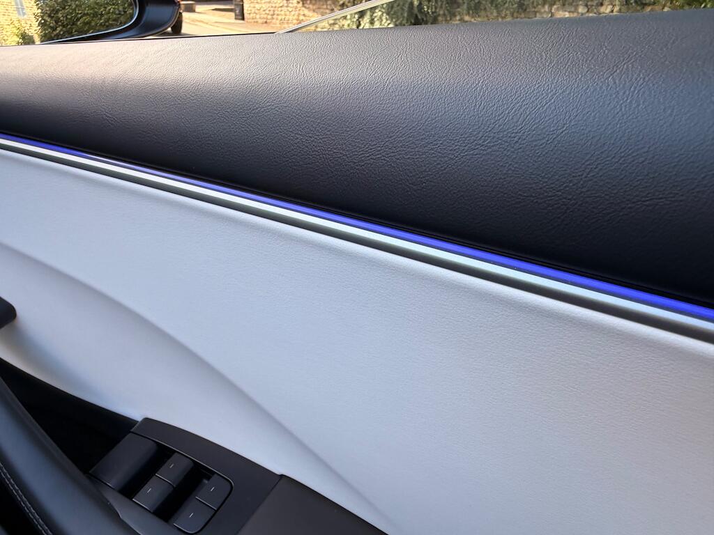 Tesla Model 3 view 34