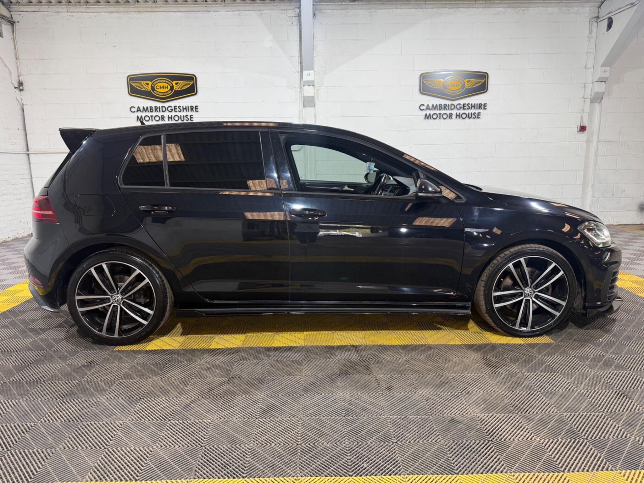 Volkswagen Golf view 14