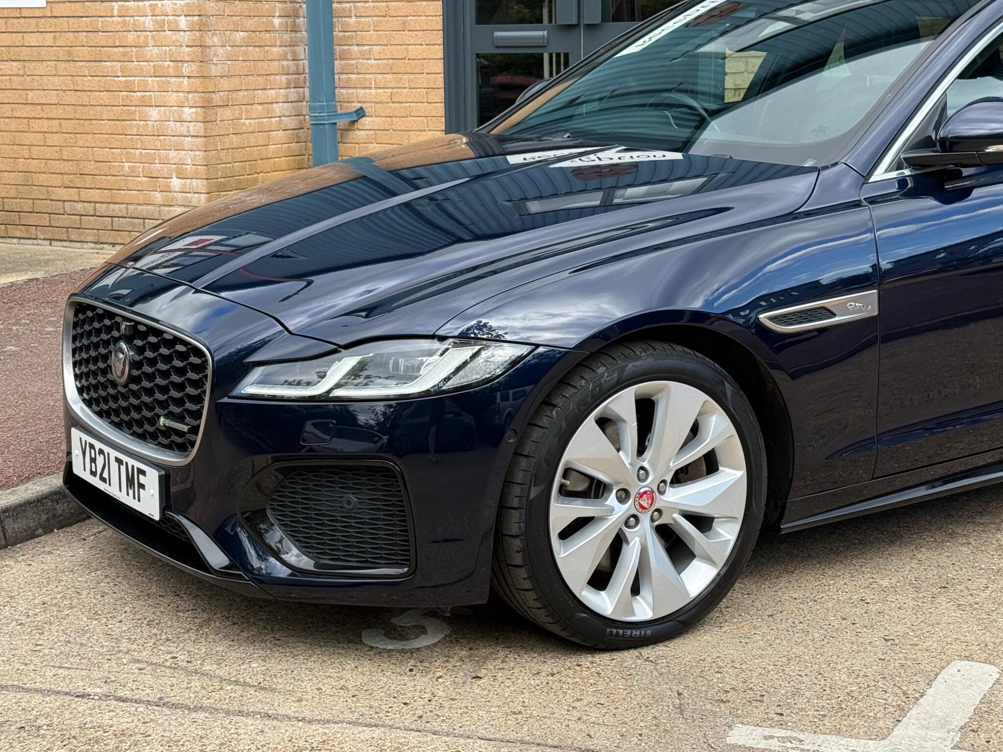 Jaguar XF view 2
