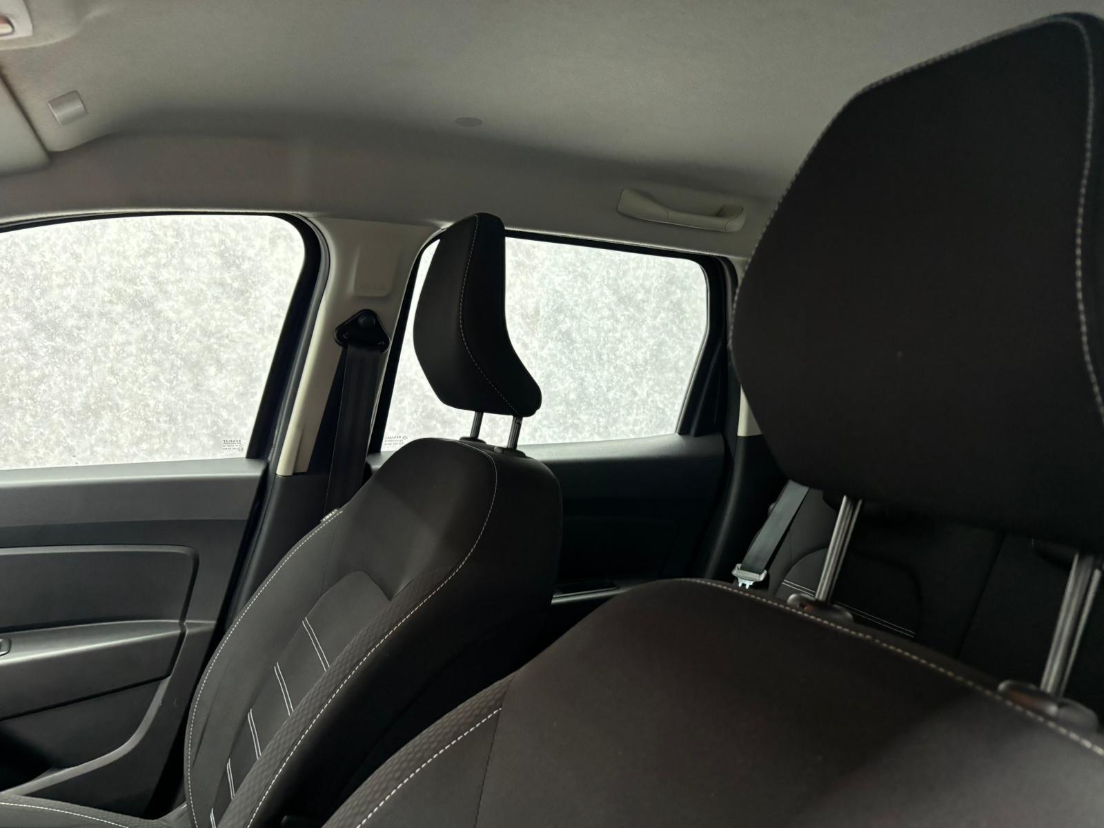 Dacia Duster view 8