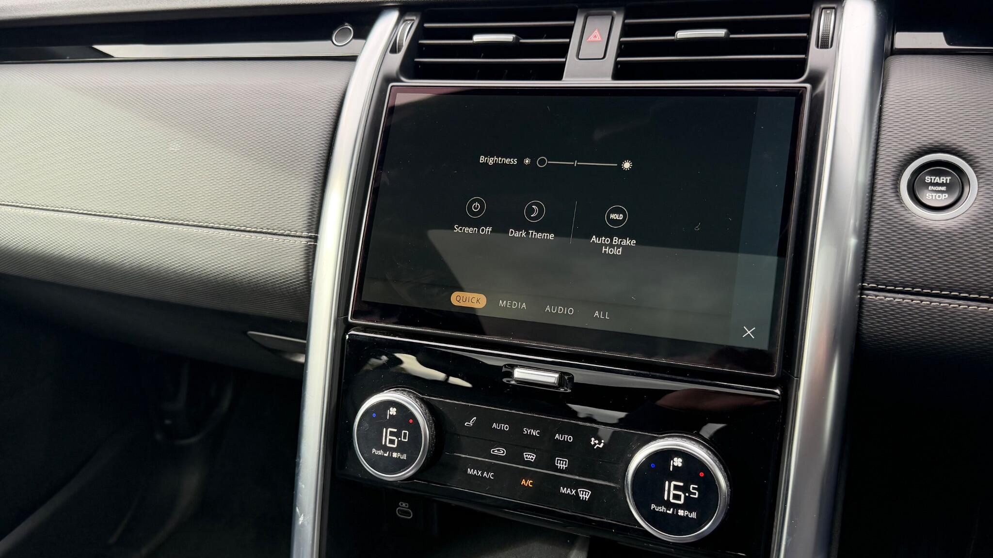 Land Rover Discovery view 19