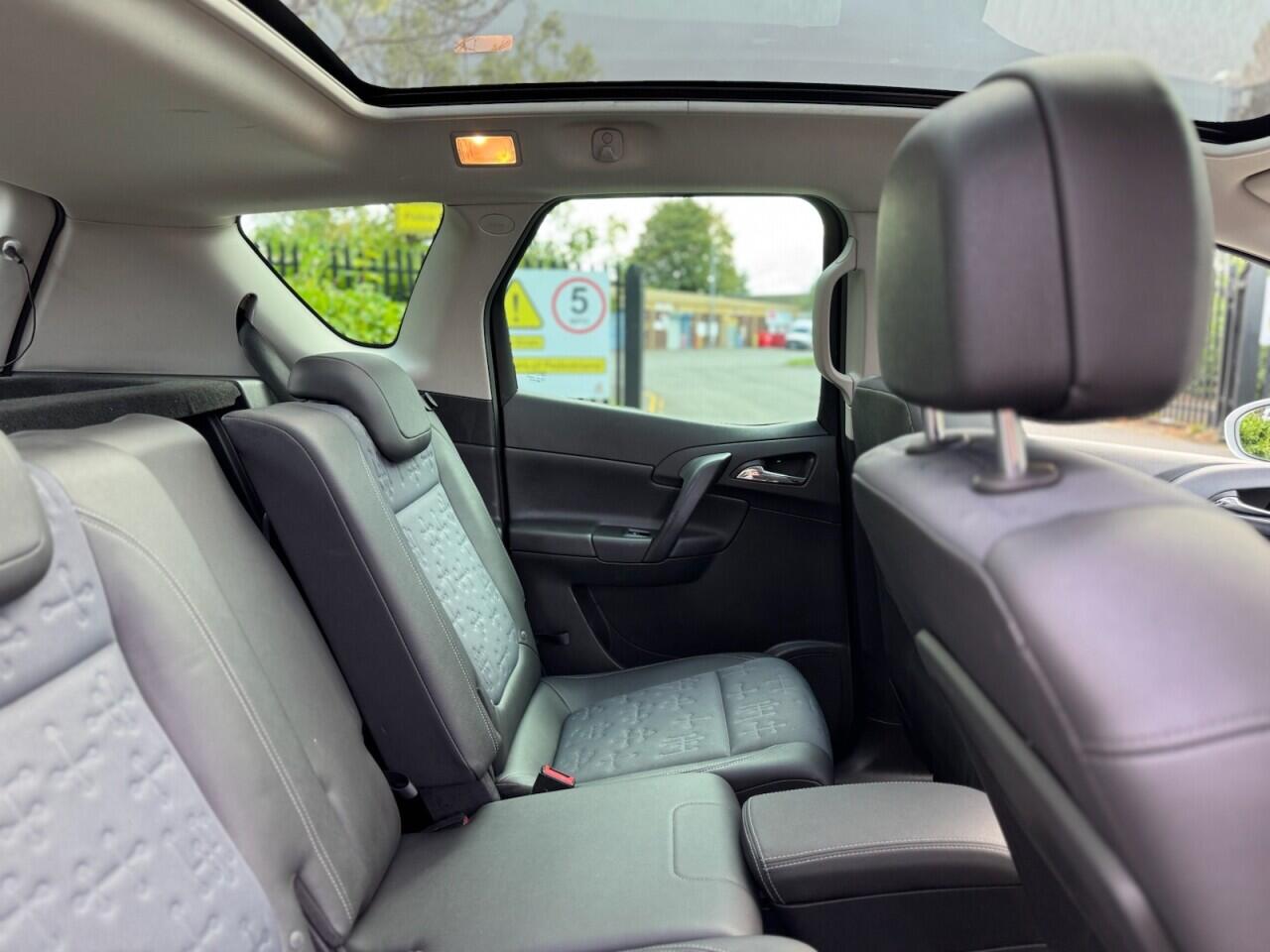 Vauxhall Meriva view 30