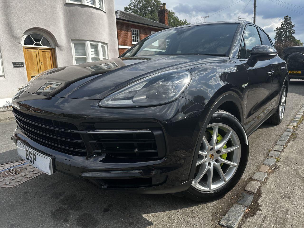 Porsche Cayenne main image