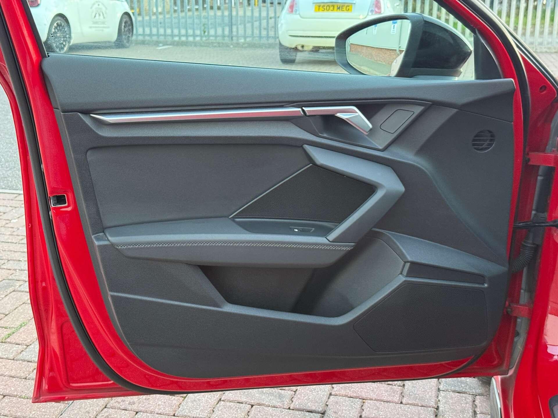Audi S3 view 60