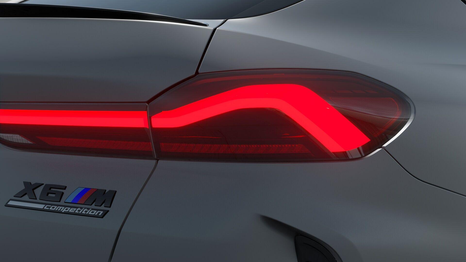 BMW X6 M view 11
