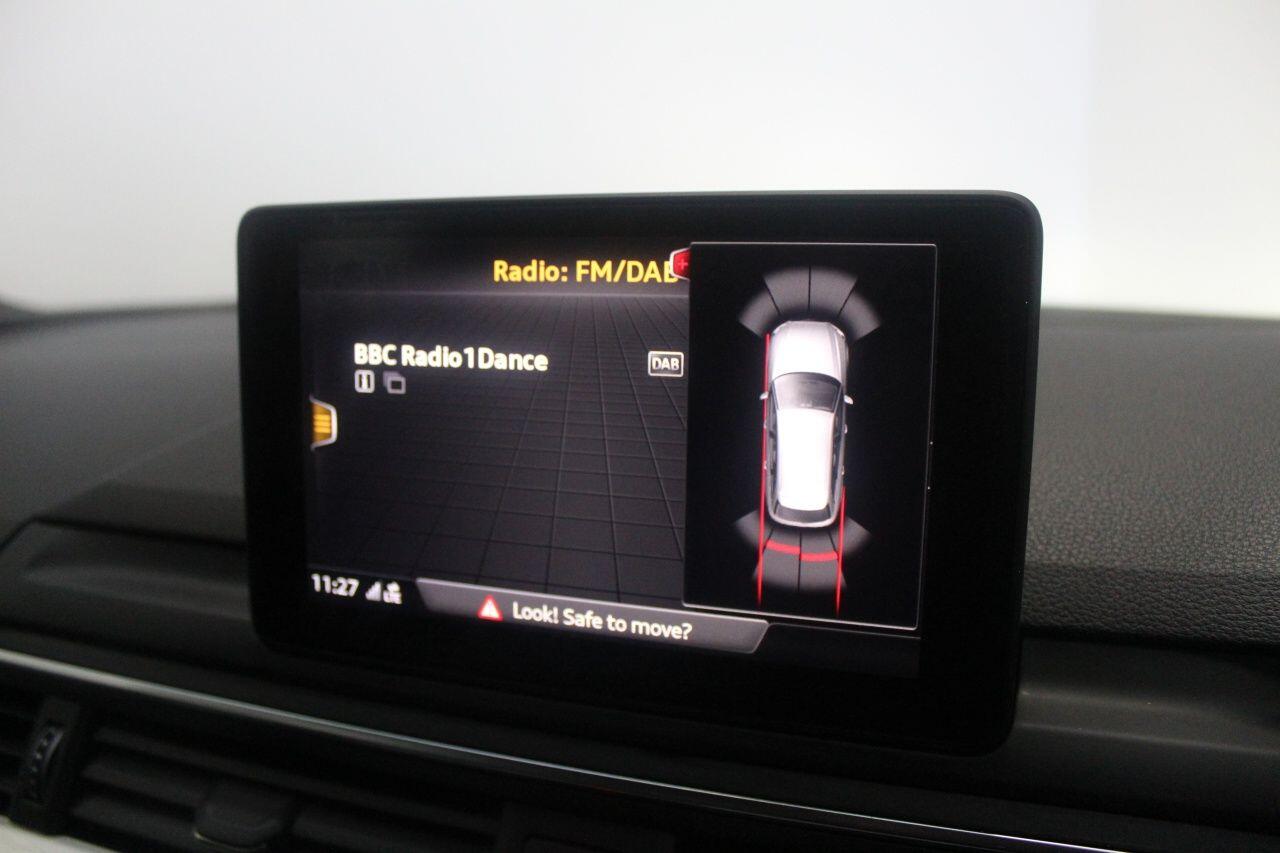 Audi A4 view 36