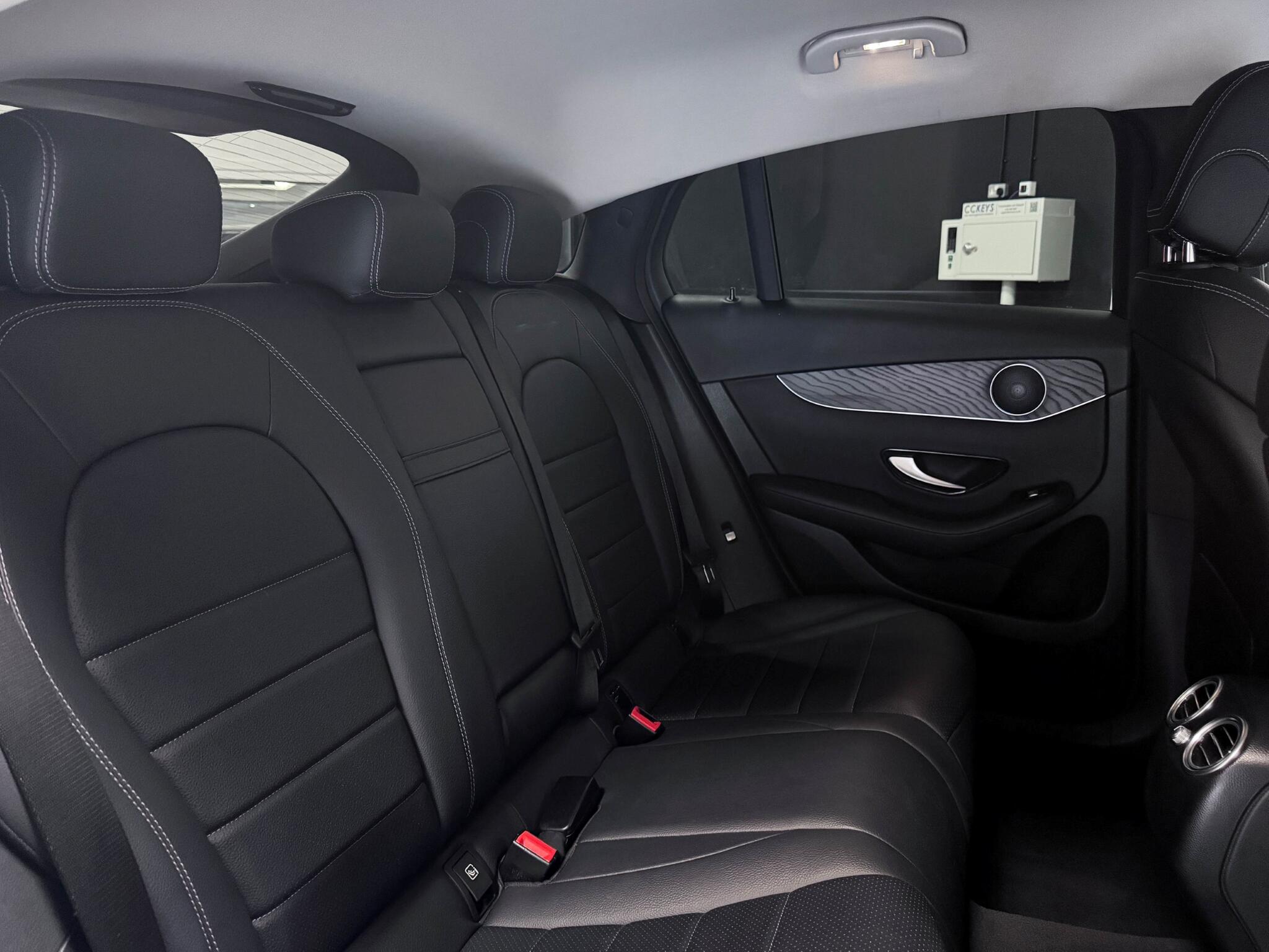 Mercedes-Benz GLC view 11