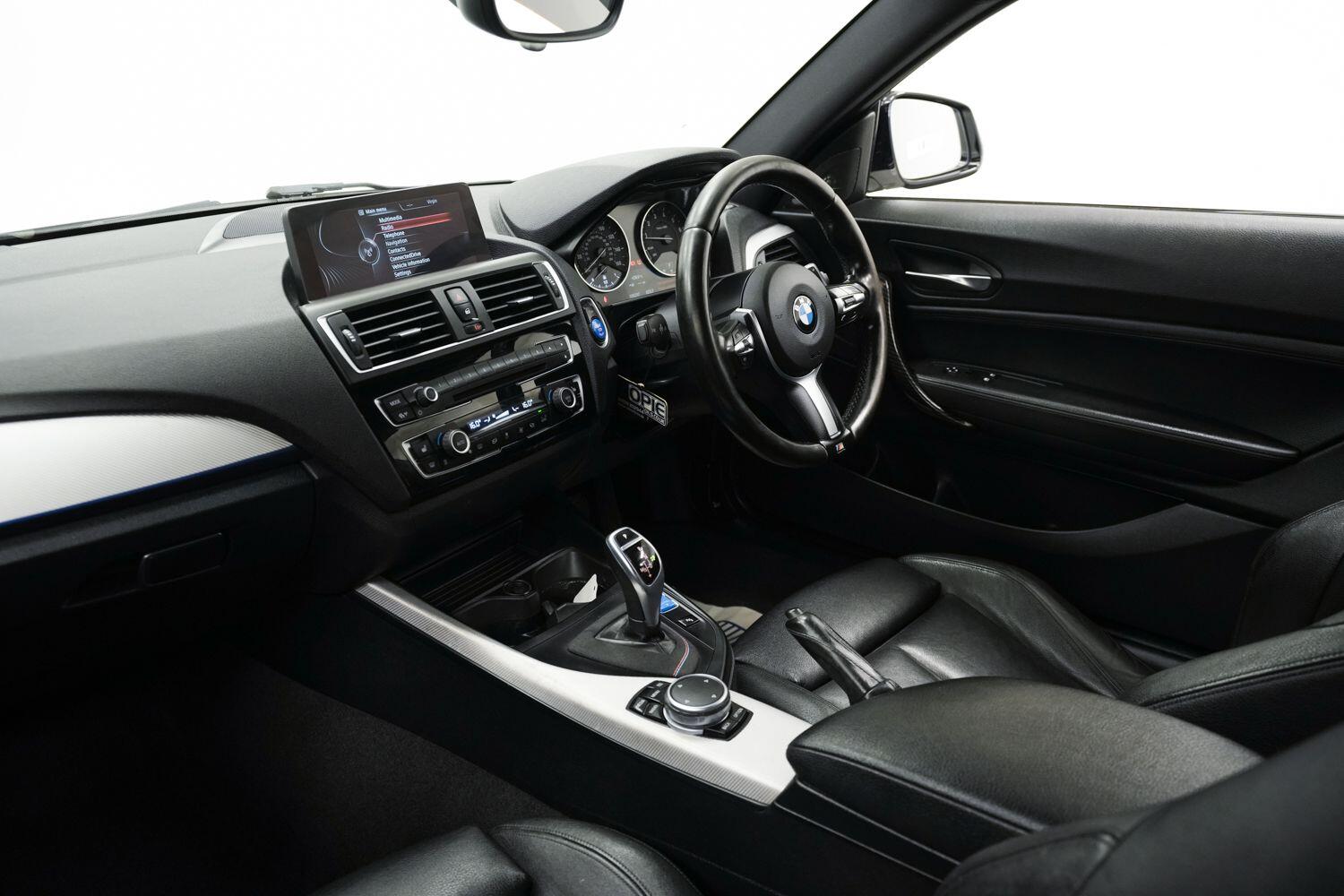 BMW 2 Series view 17