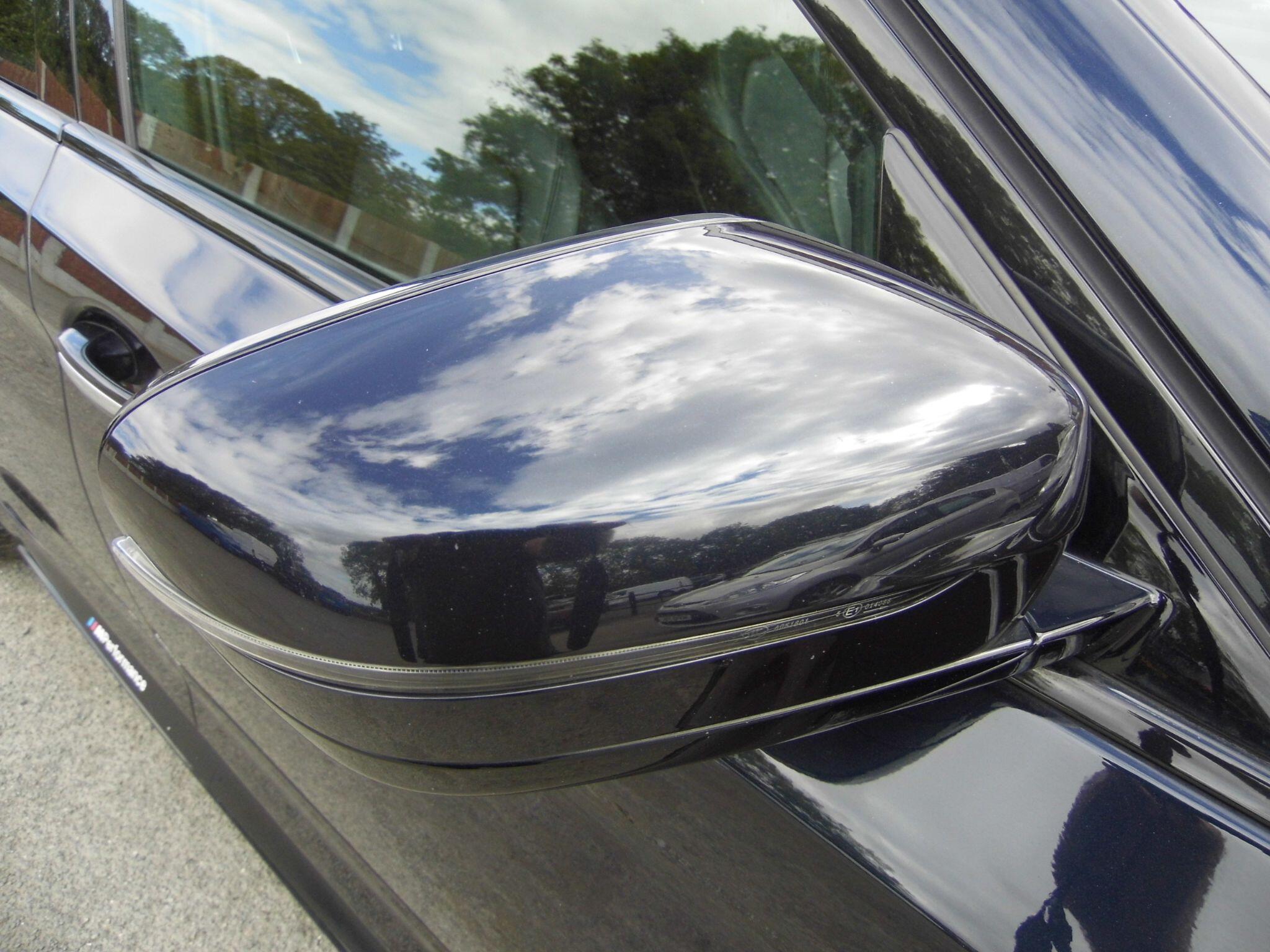 BMW 5 Series view 30
