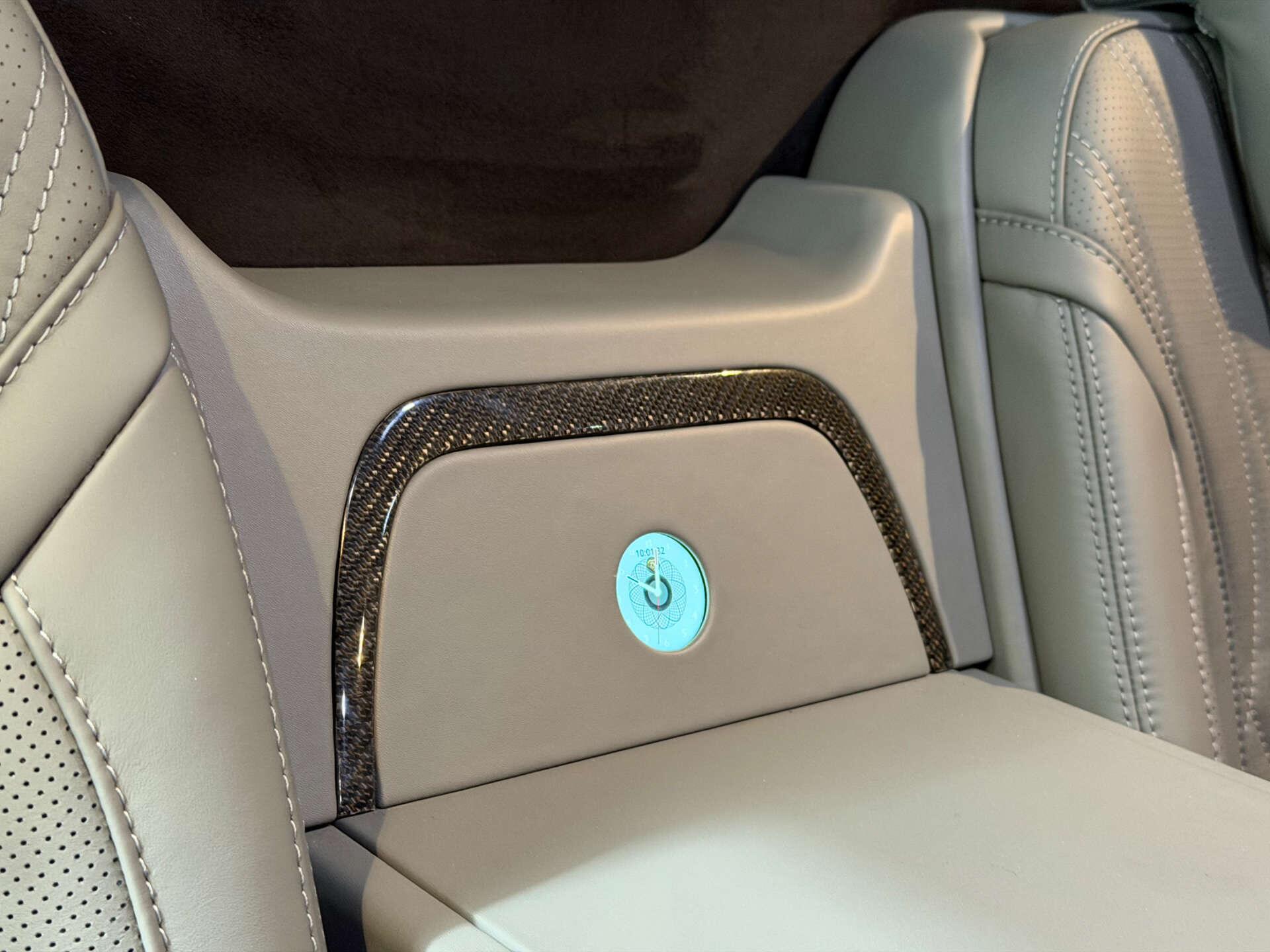 Mercedes-Benz V Class view 22