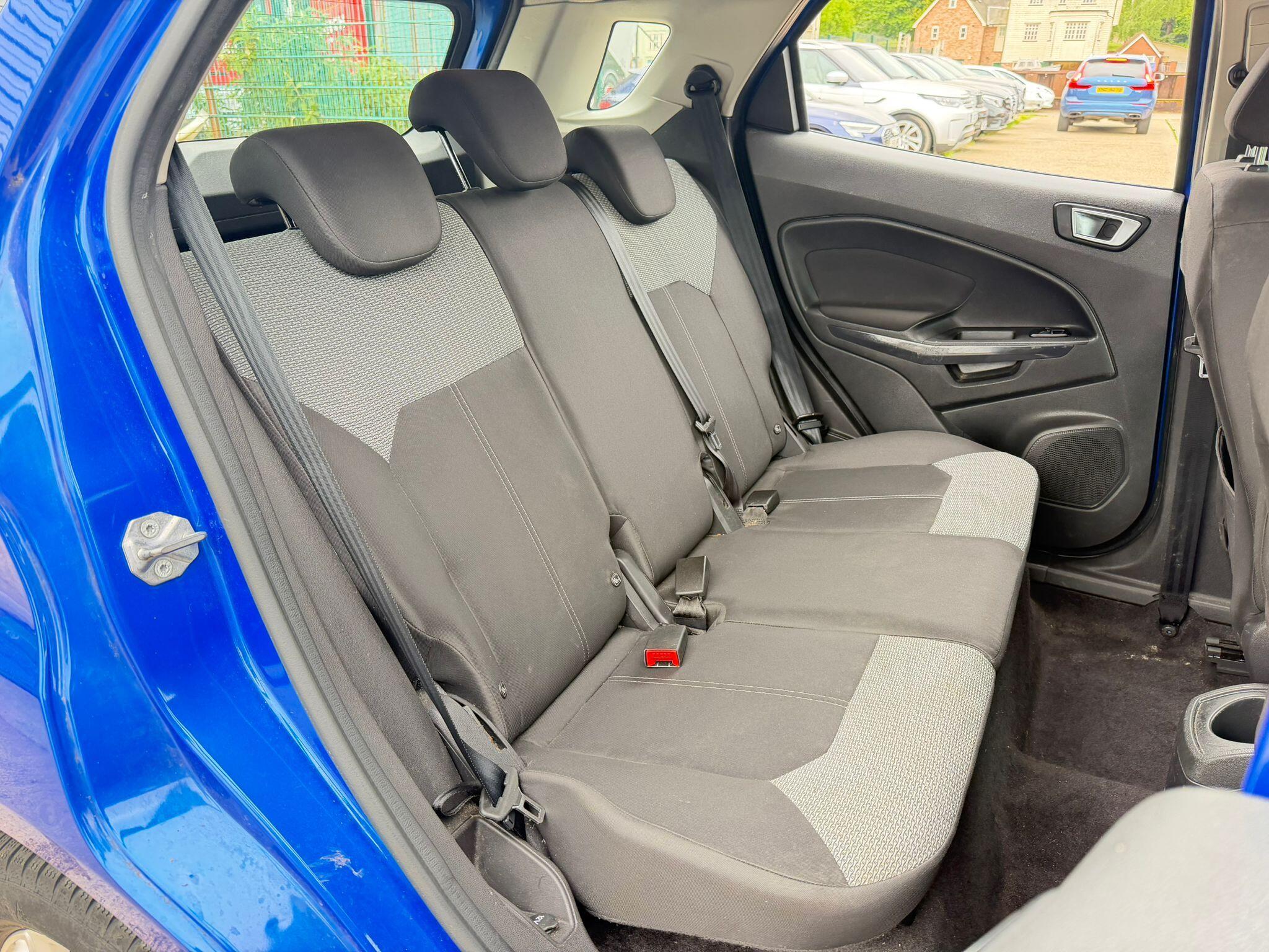 Ford Ecosport view 13