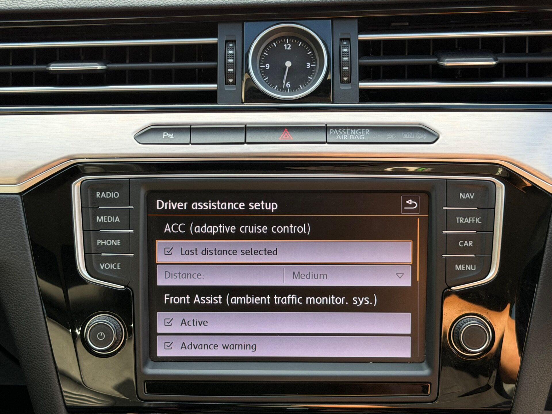 Volkswagen Passat view 44