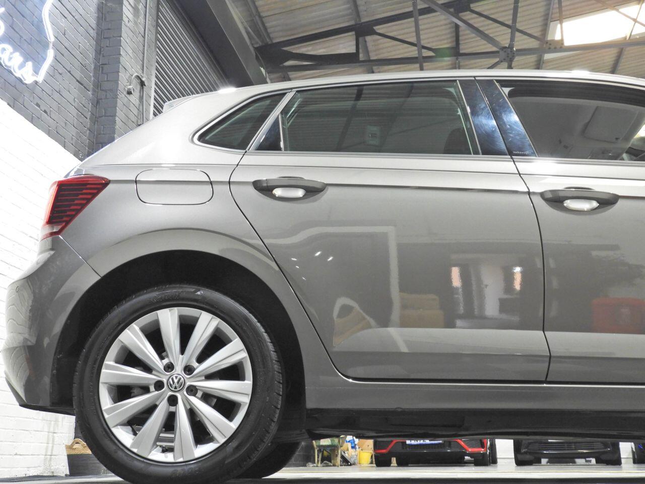 Volkswagen Polo view 9