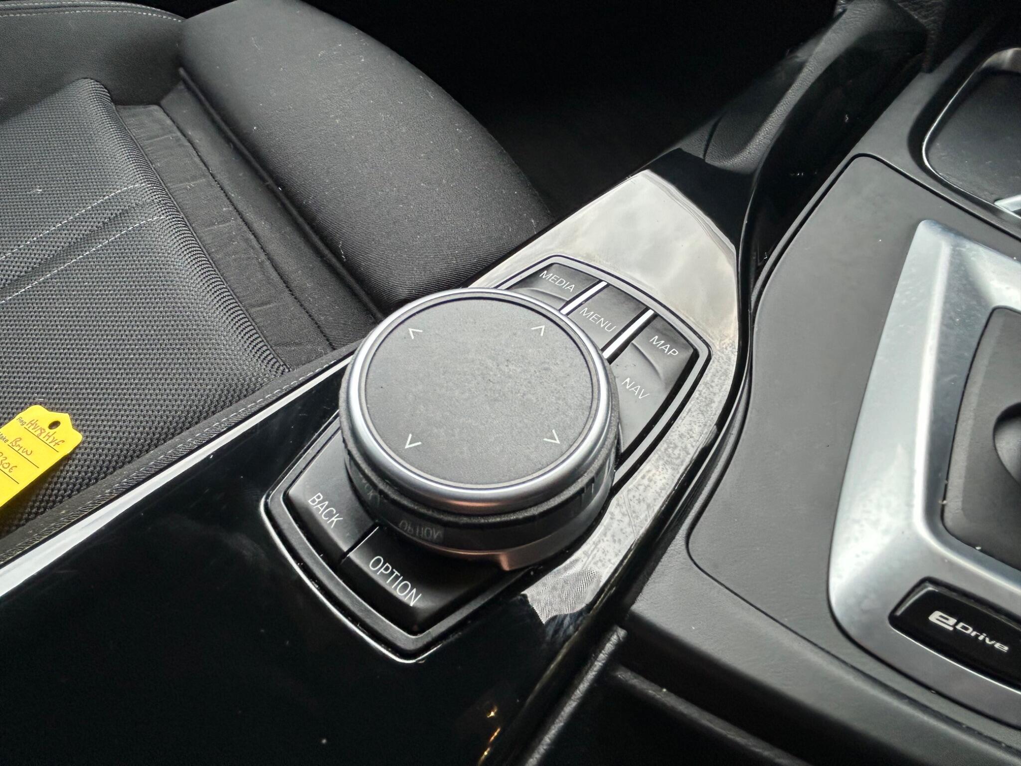 BMW 3 Series view 23