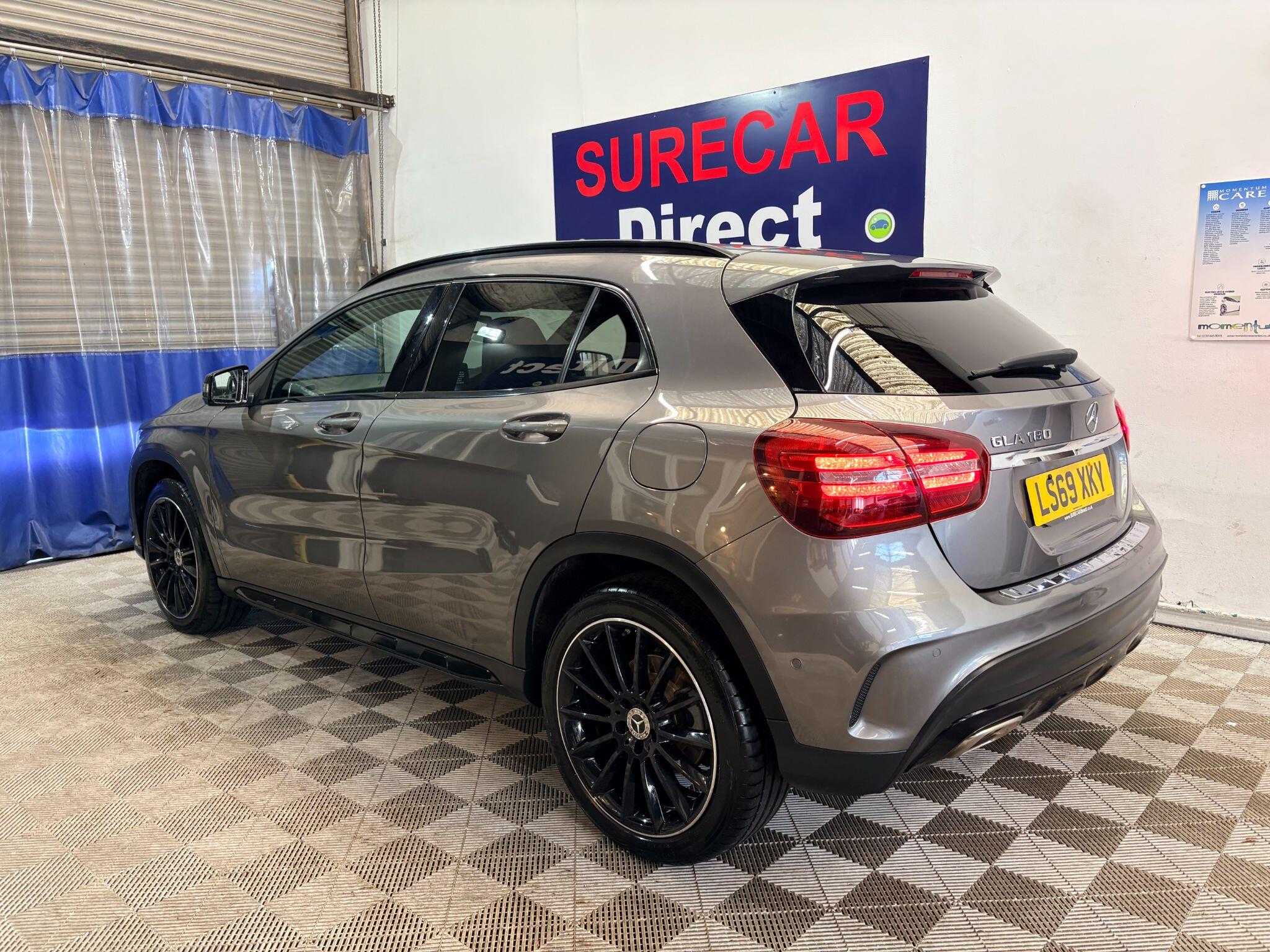 Mercedes-Benz Gla view 13