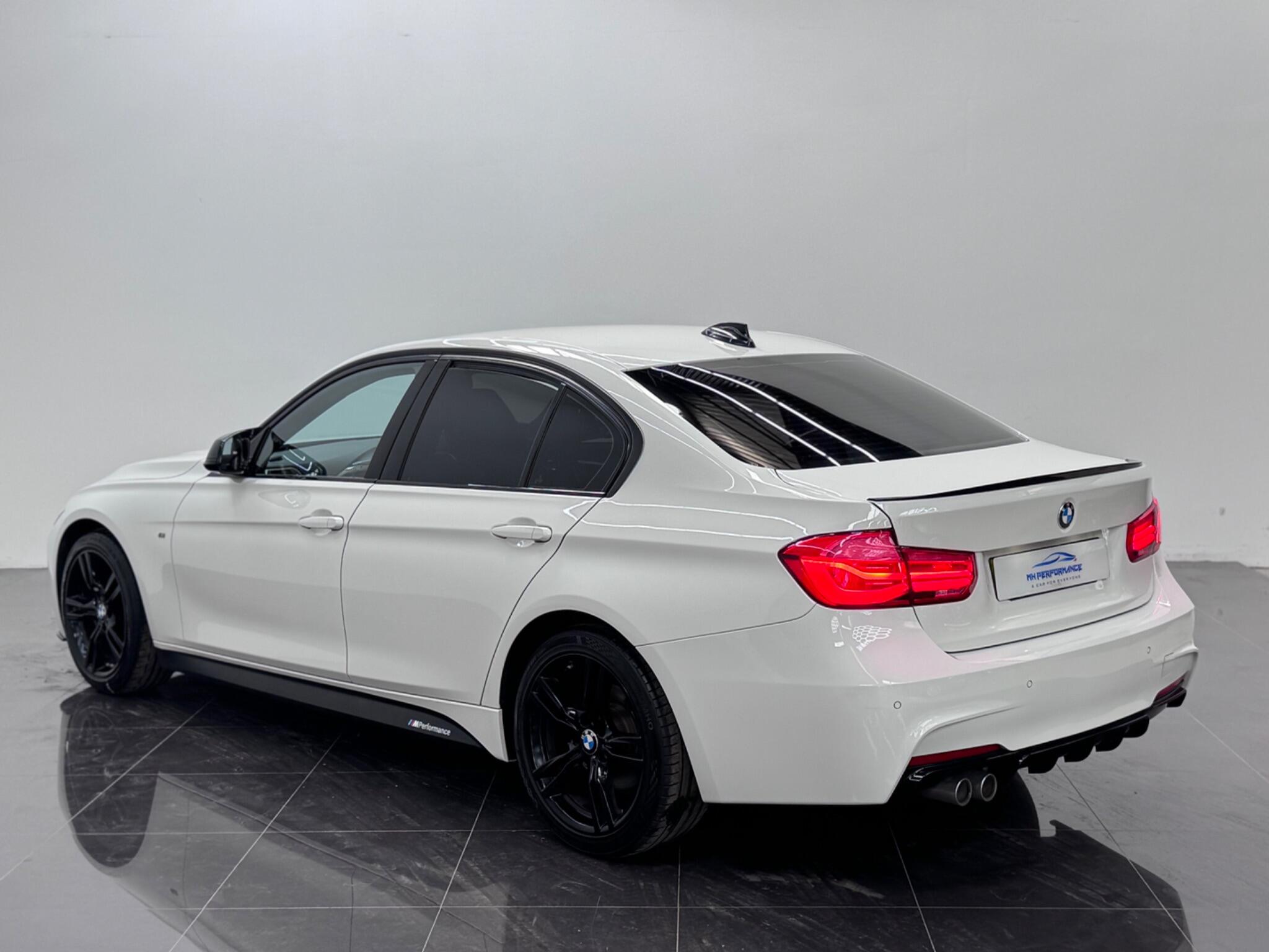 BMW 3 Series view 31