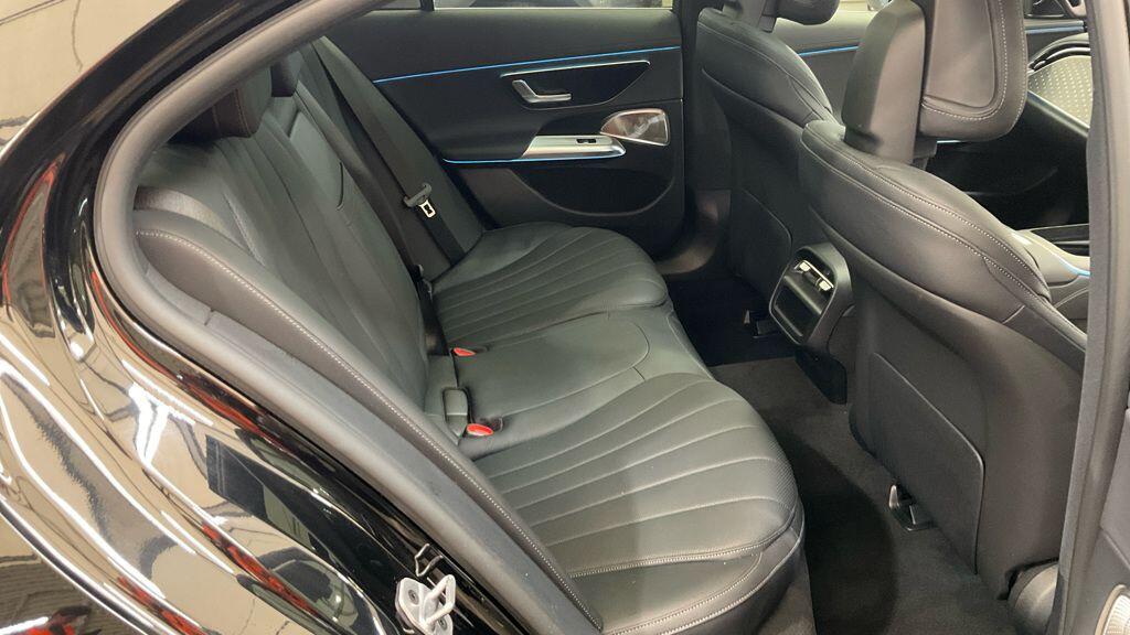 Mercedes-Benz E-Class view 10