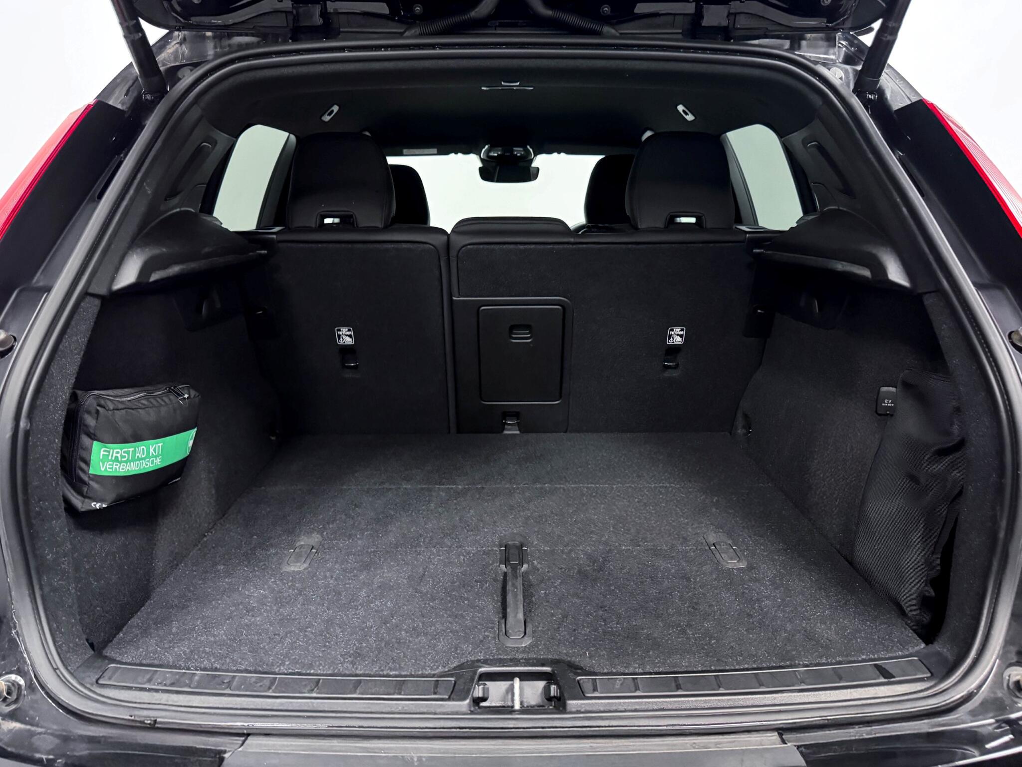 Volvo XC40 view 7