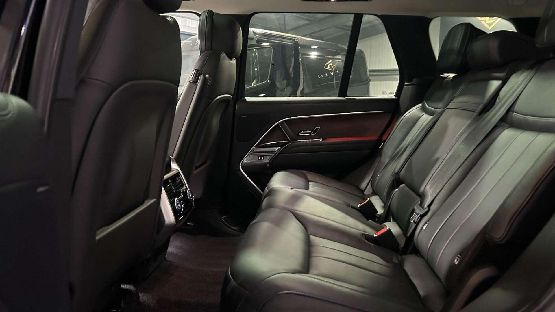 Land Rover Range Rover view 27