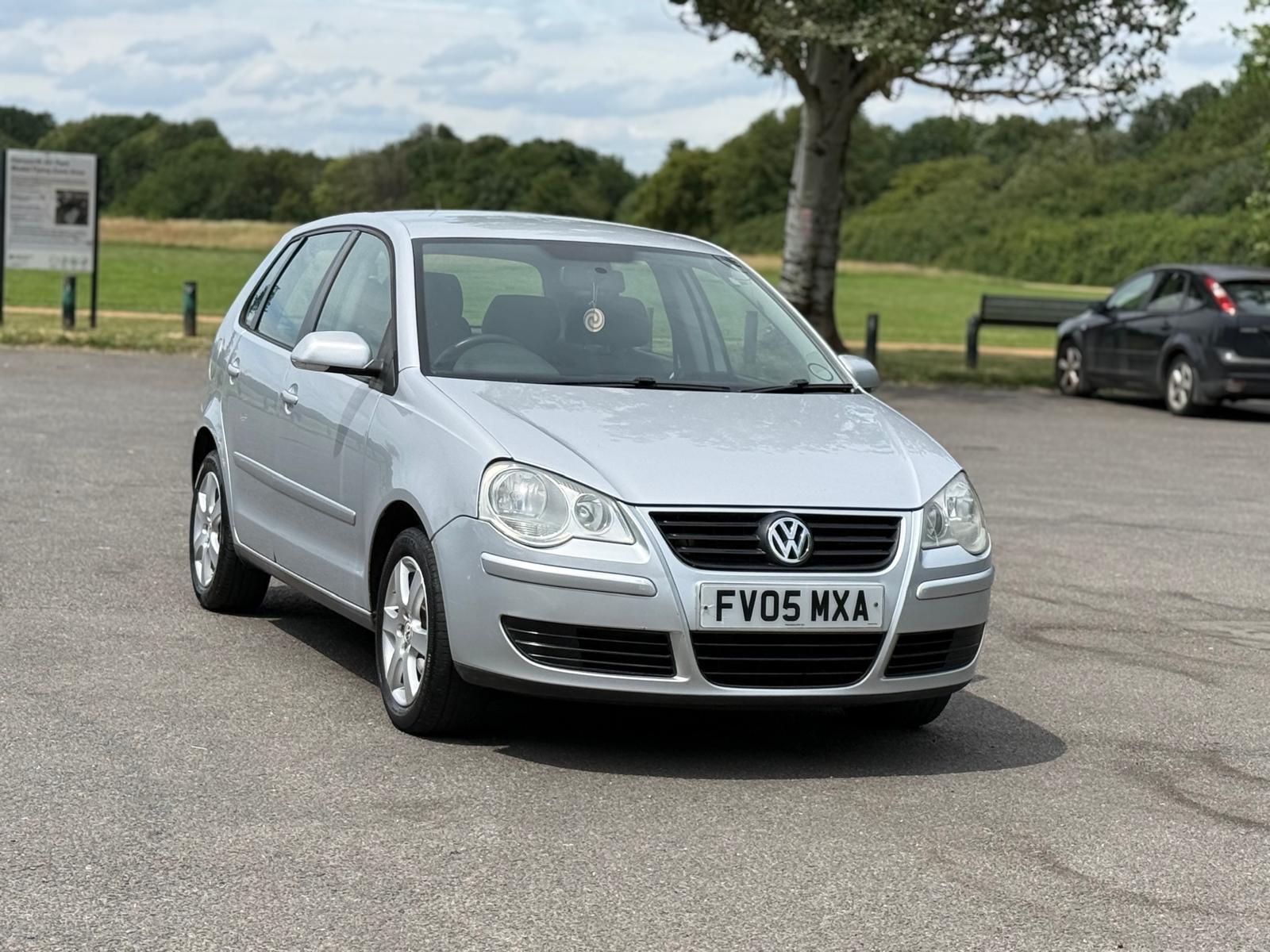 Volkswagen Polo view 5