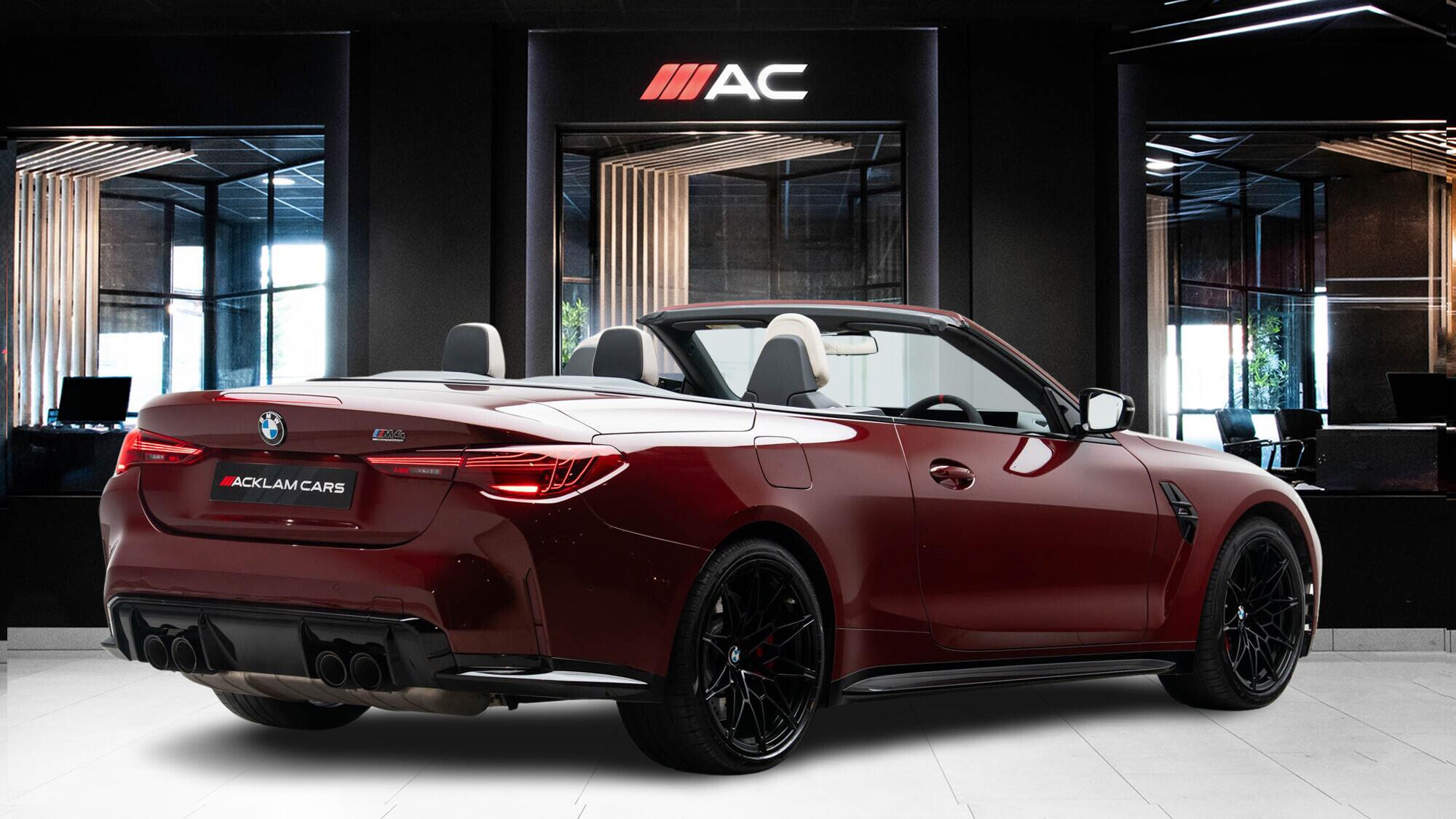 BMW M4 view 4