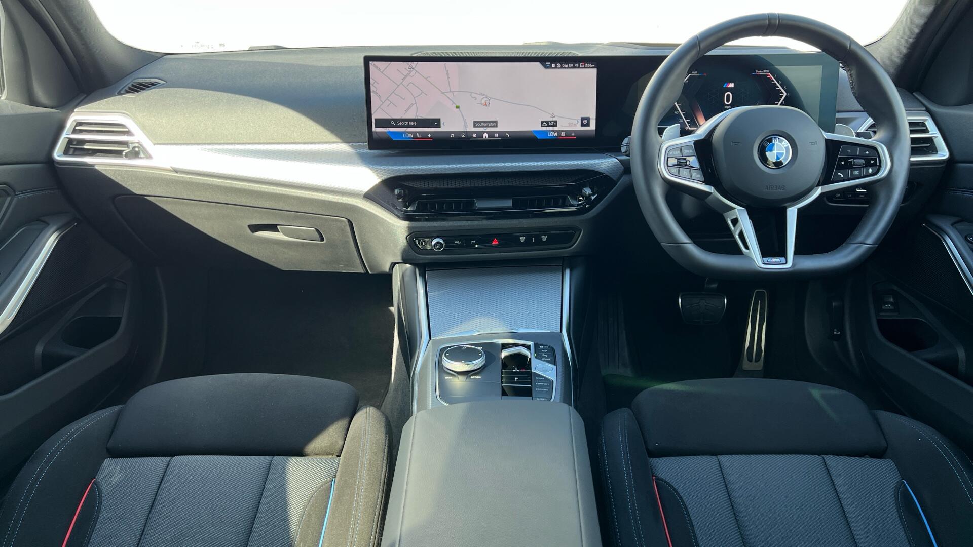 BMW 3 Series view 4