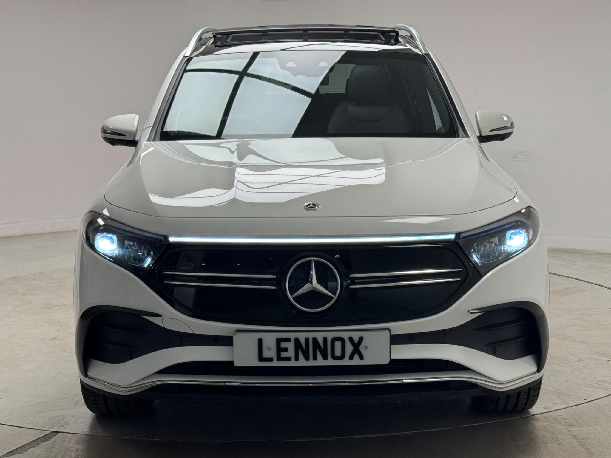 Mercedes-Benz Eqb view 2